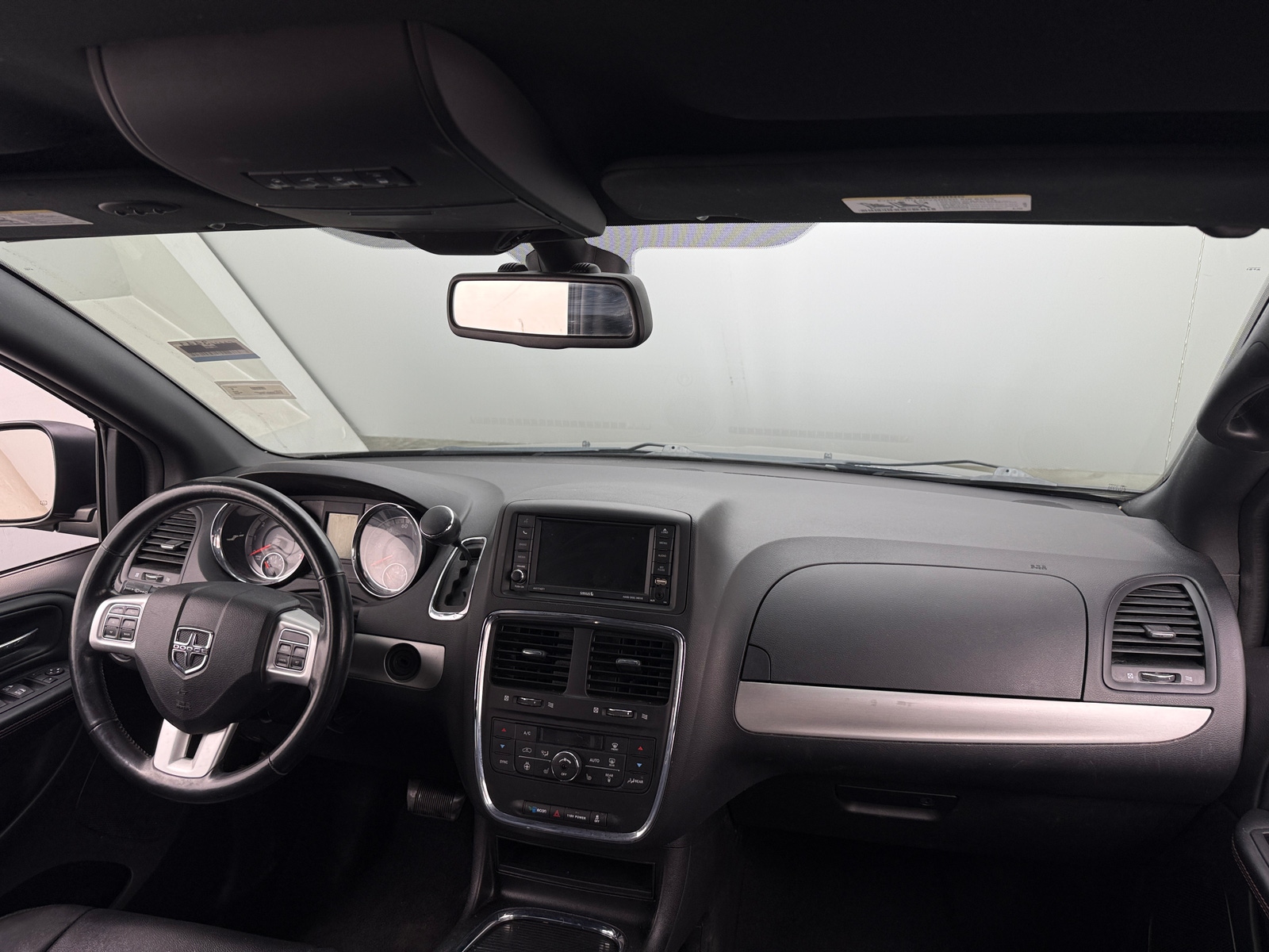 Thumbnail: 2019 Dodge Grand Caravan - 2