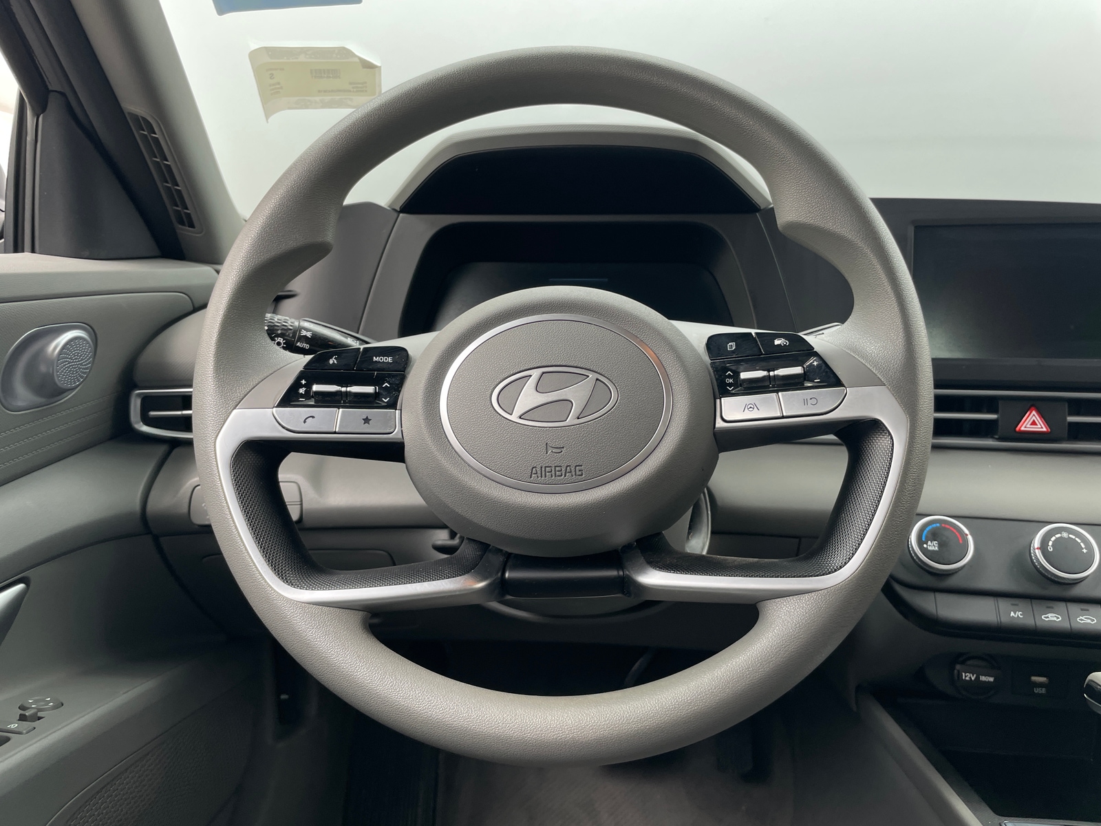 Thumbnail: 2024 Hyundai Elantra - 5