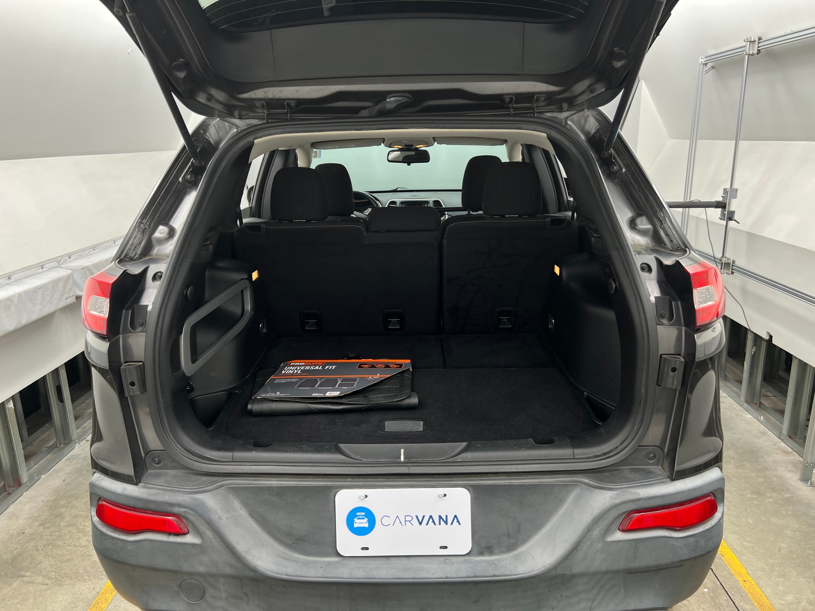 Thumbnail: 2016 Jeep Cherokee - 7