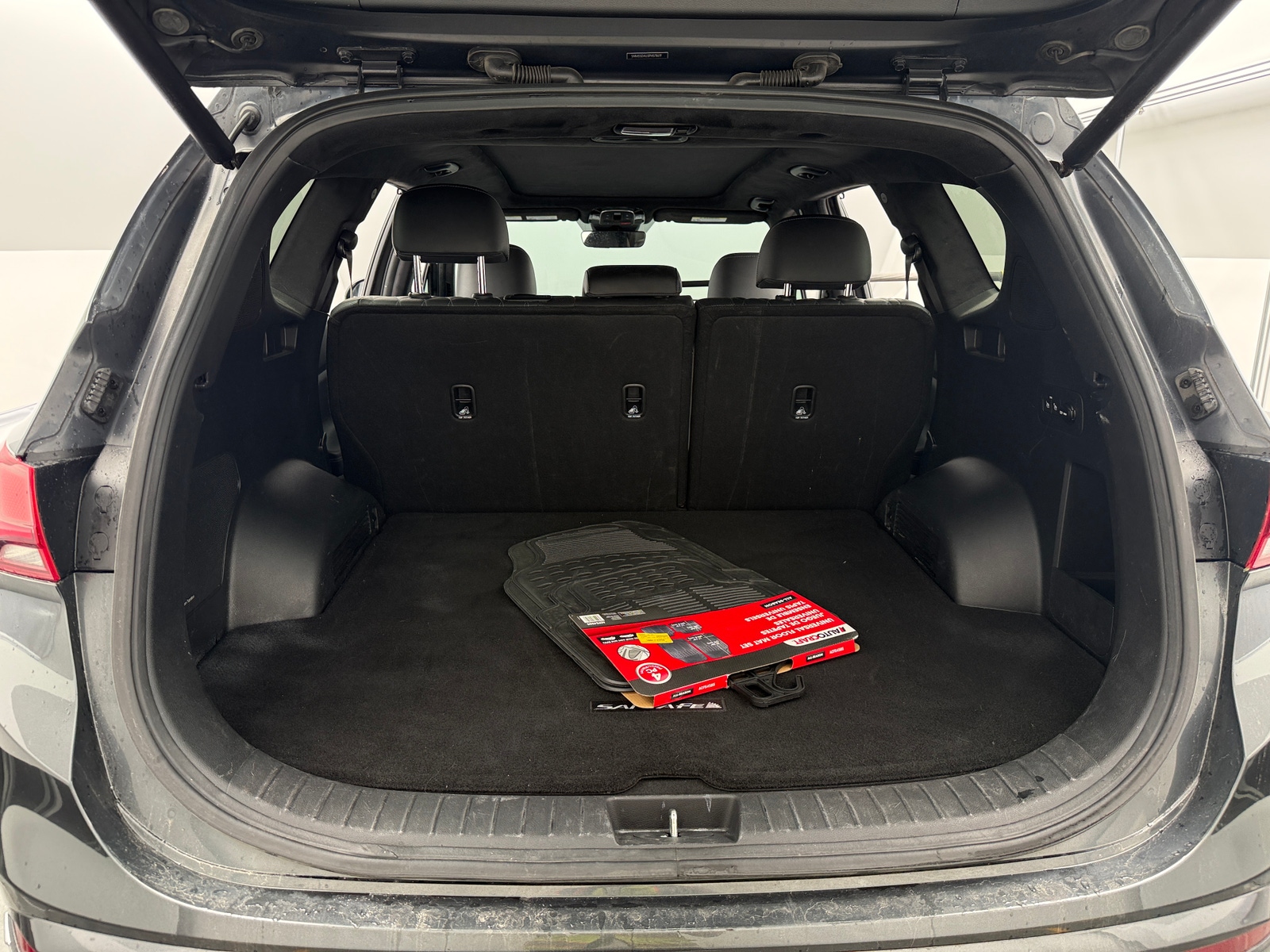 Thumbnail: 2023 Hyundai Santa Fe - 6