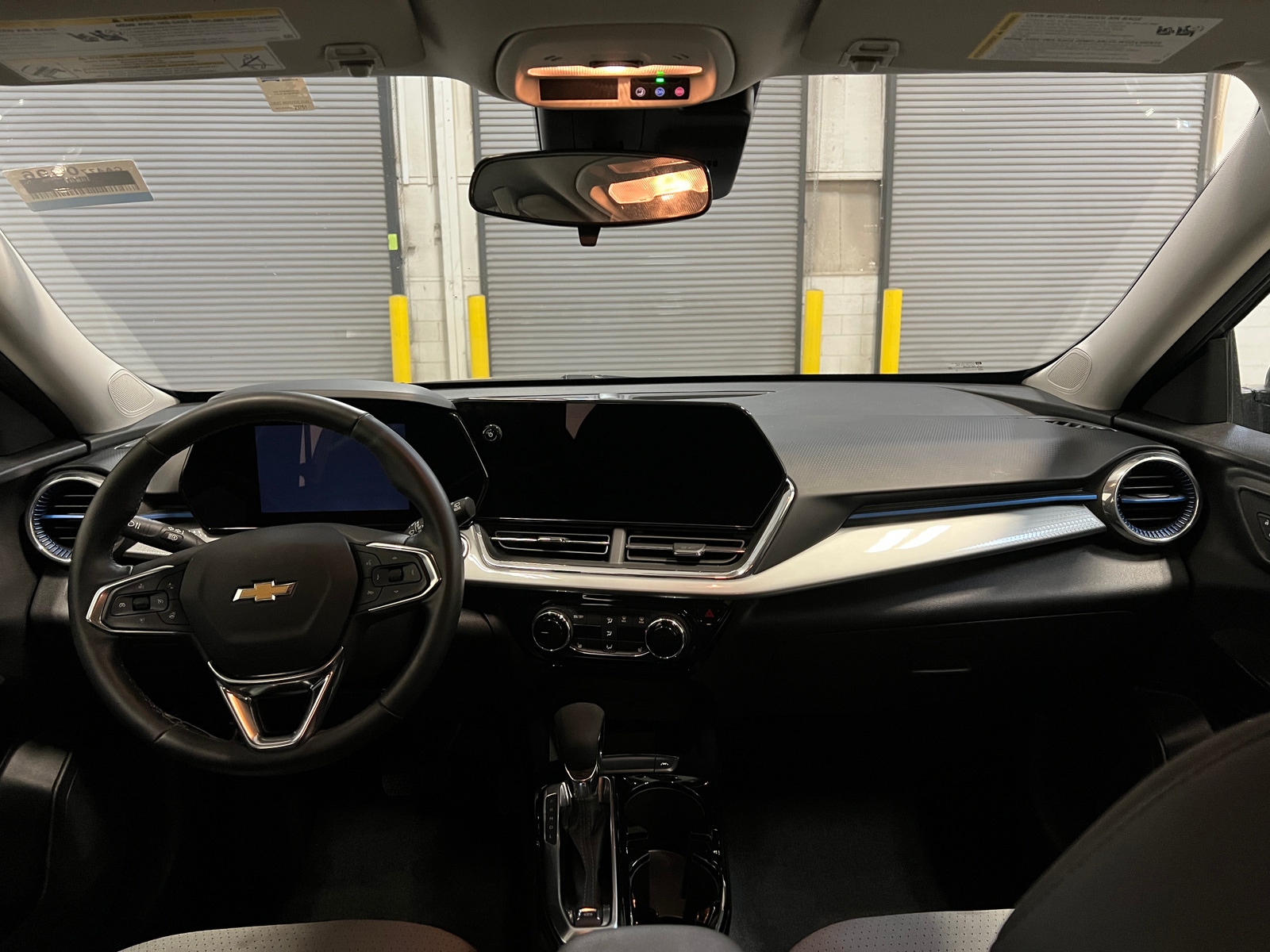 Thumbnail: 2025 Chevrolet Trax - 3