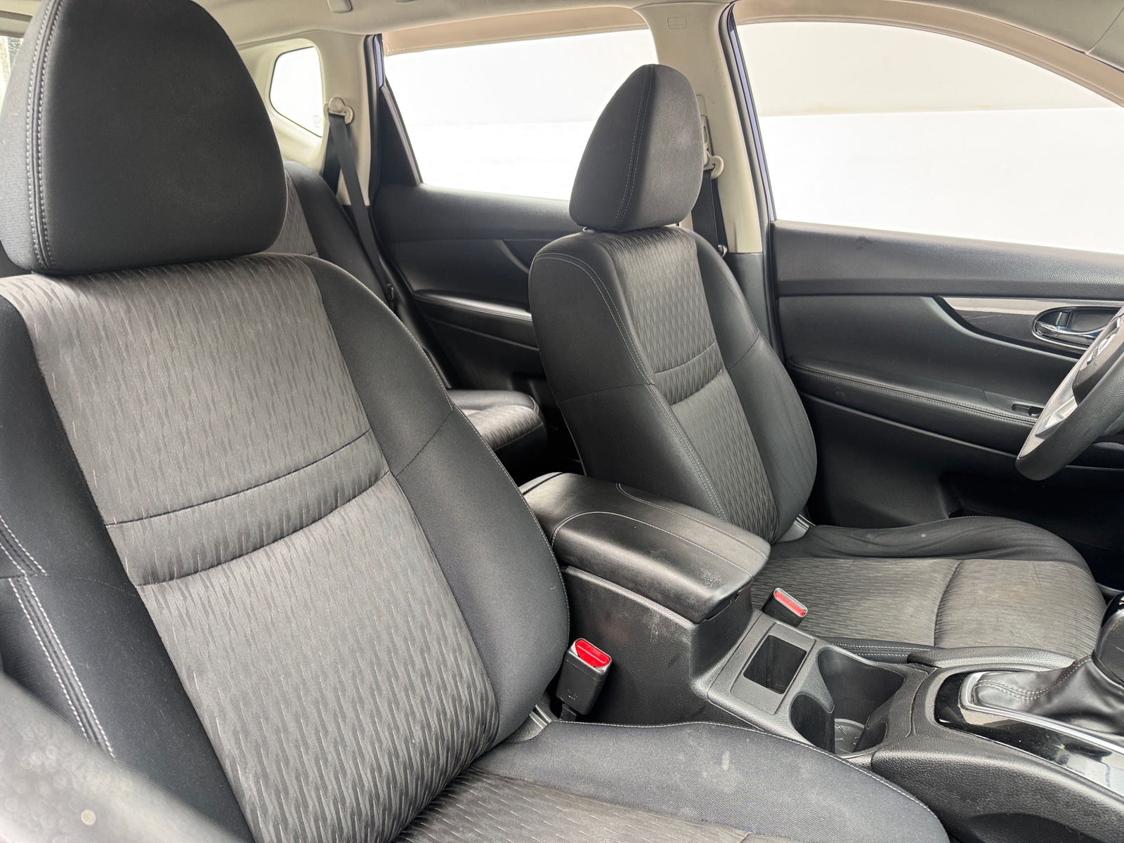 Thumbnail: 2017 Nissan Rogue - 2