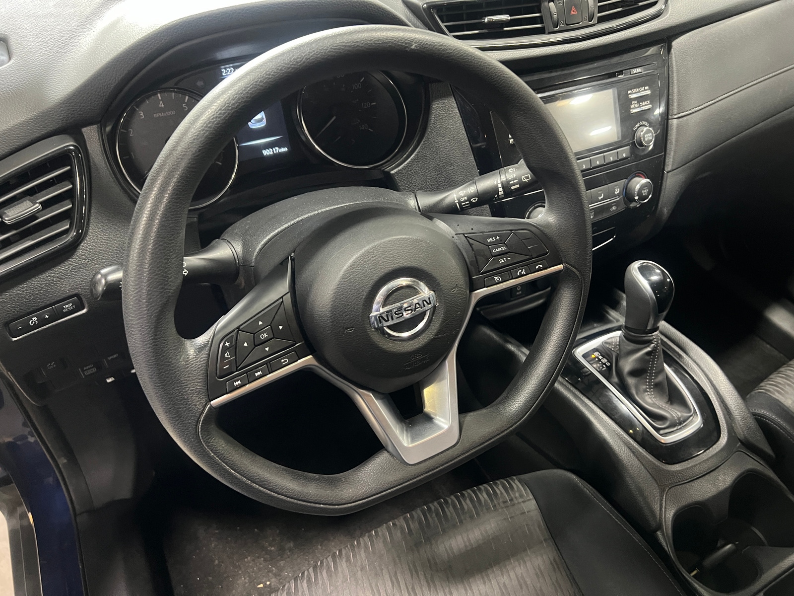 Thumbnail: 2017 Nissan Rogue - 5