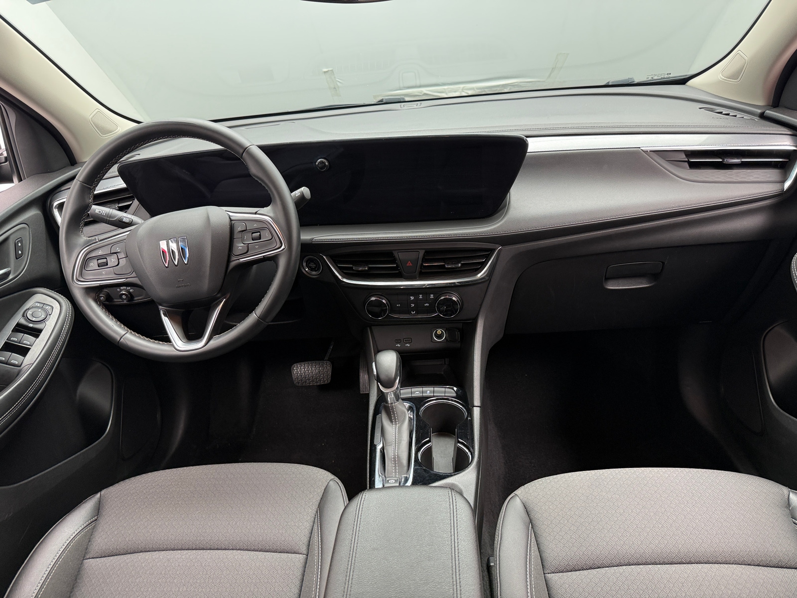 Thumbnail: 2025 Buick Encore GX - 2