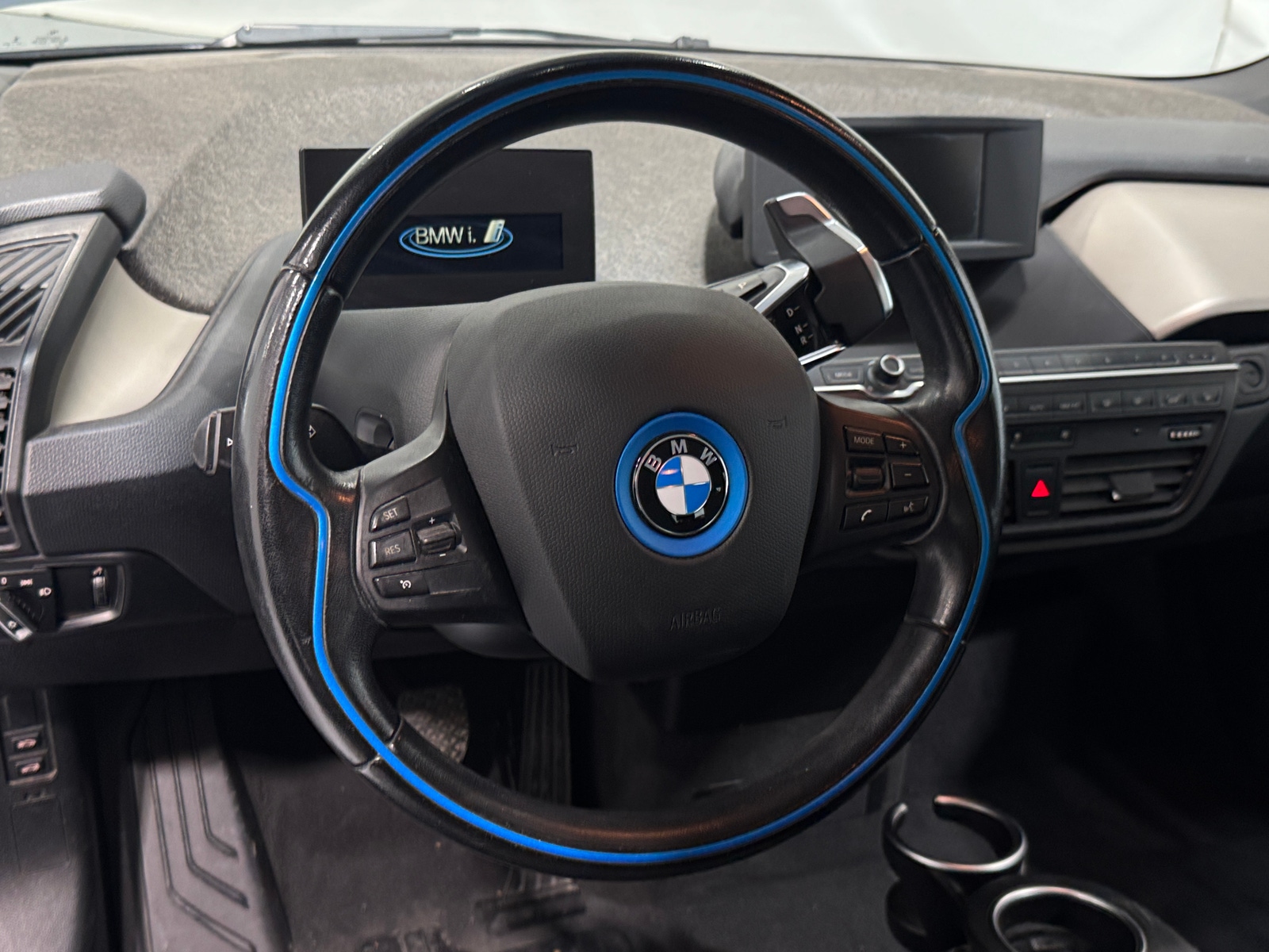 Thumbnail: 2016 BMW i3 - 5