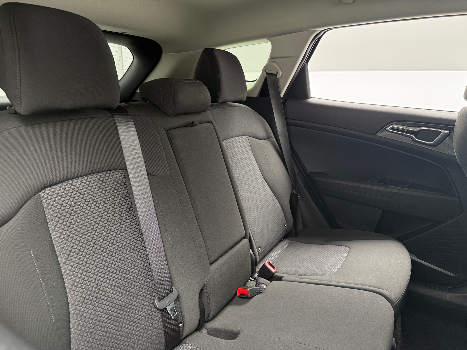 Thumbnail: 2025 Kia Sportage - 6