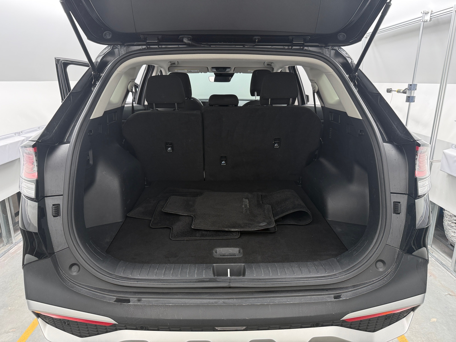 Thumbnail: 2025 Kia Sportage - 7