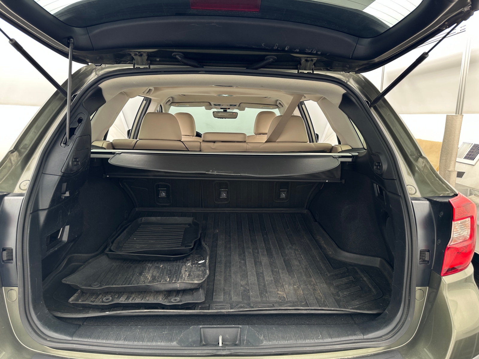 Thumbnail: 2018 Subaru Outback - 6