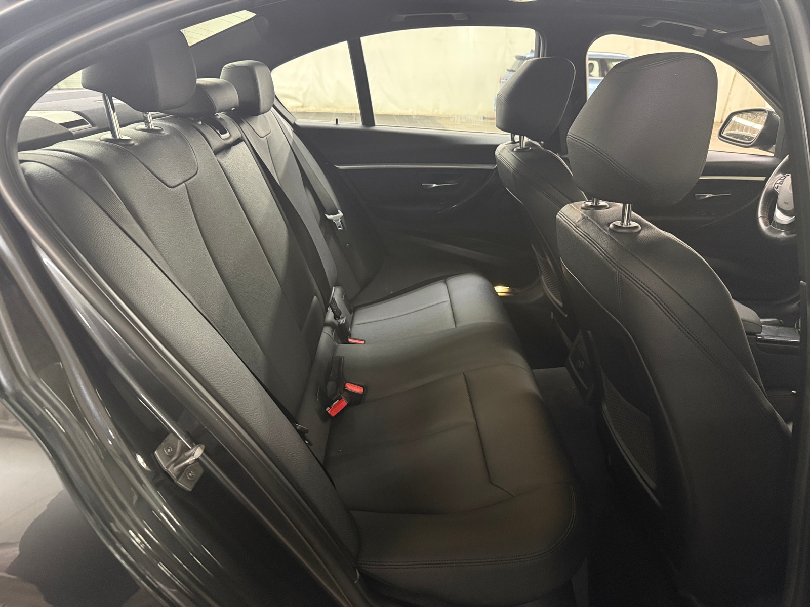 Thumbnail: 2016 BMW 3 Series - 5