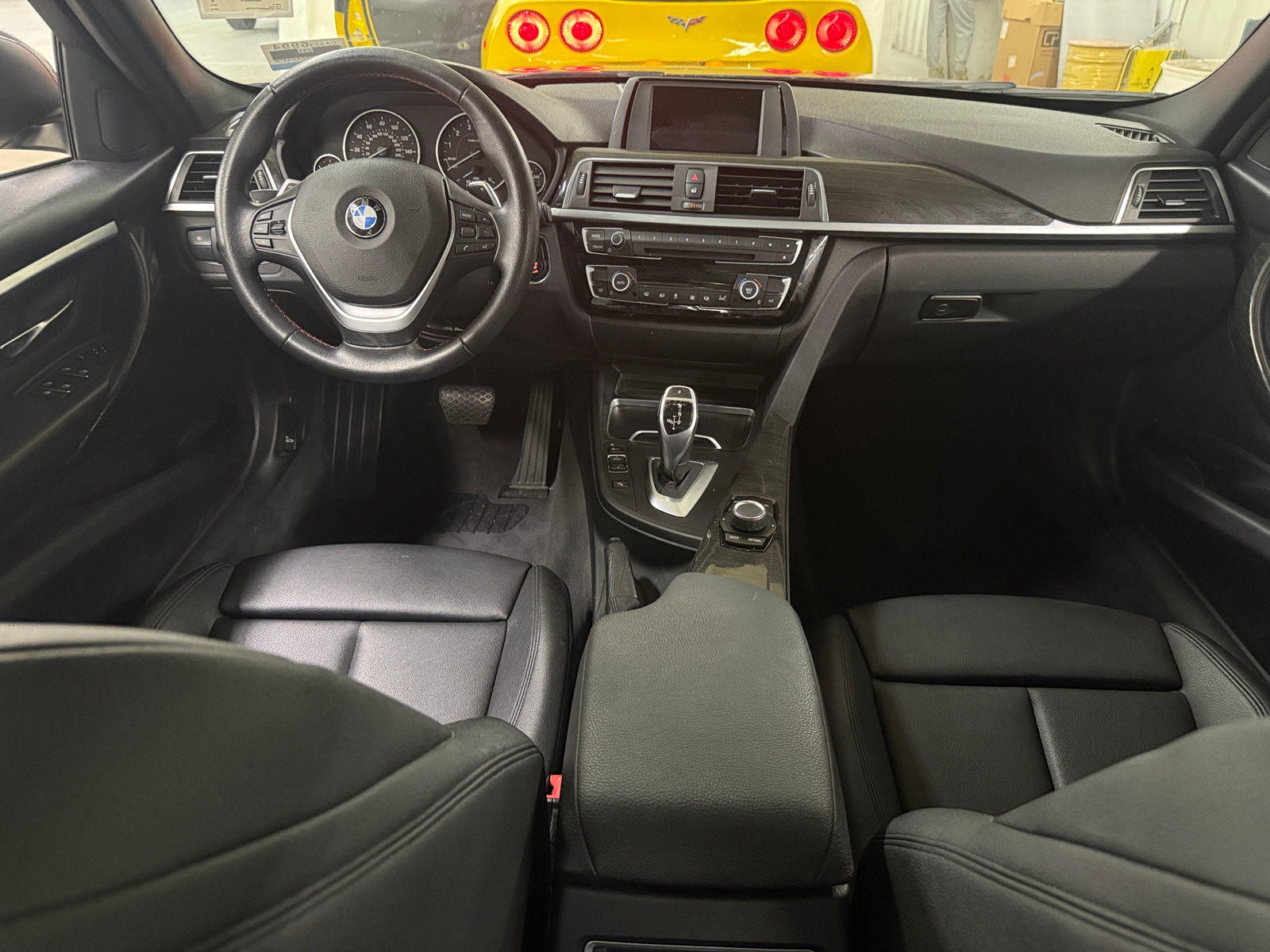 Thumbnail: 2016 BMW 3 Series - 2