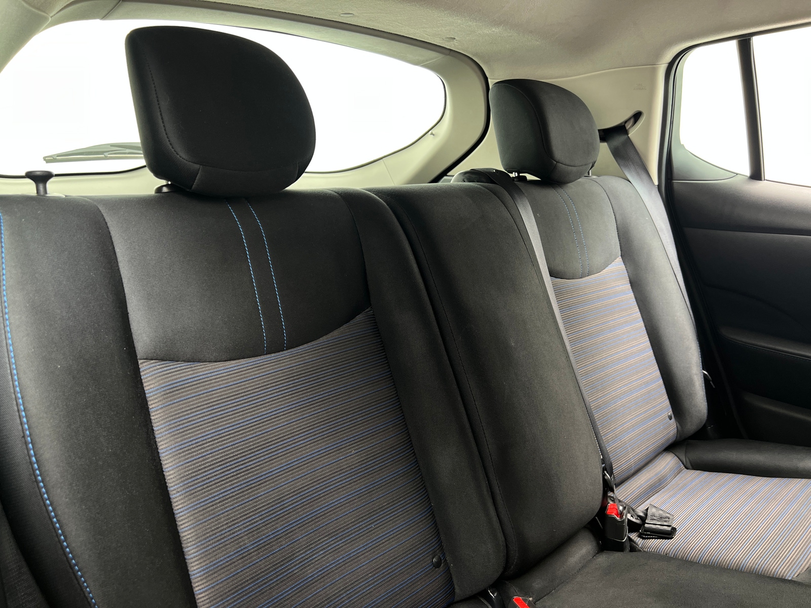 Thumbnail: 2019 Nissan Leaf - 6