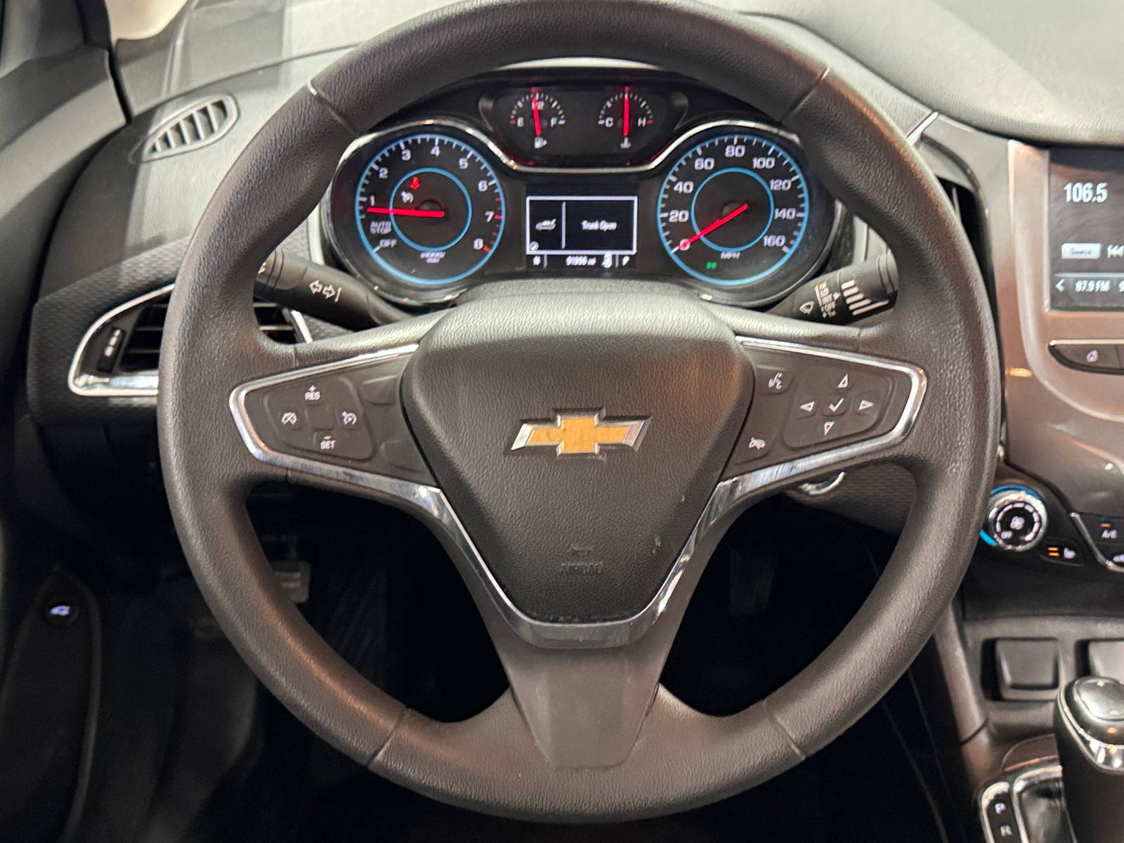 Thumbnail: 2018 Chevrolet Cruze - 5