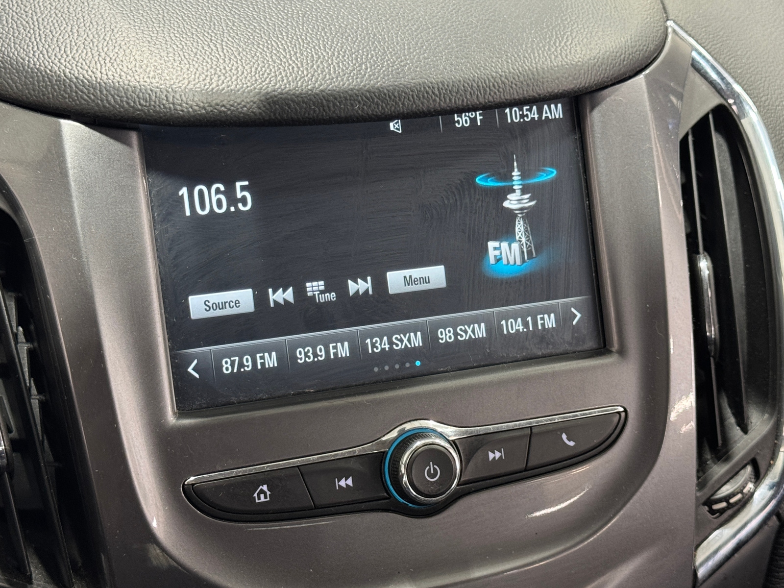 Thumbnail: 2018 Chevrolet Cruze - 4