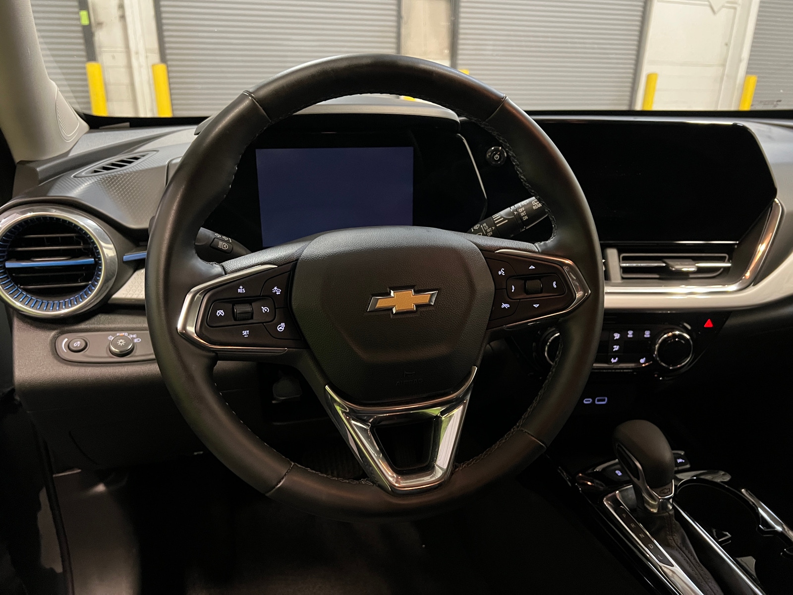 Thumbnail: 2025 Chevrolet Trax - 5