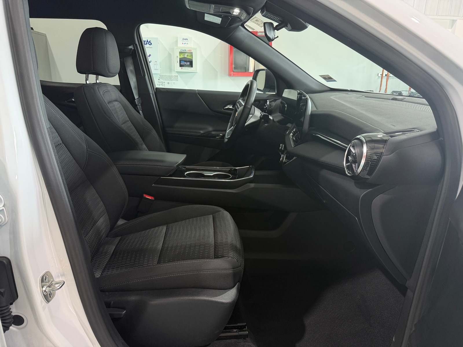 Thumbnail: 2025 Chevrolet Equinox - 2