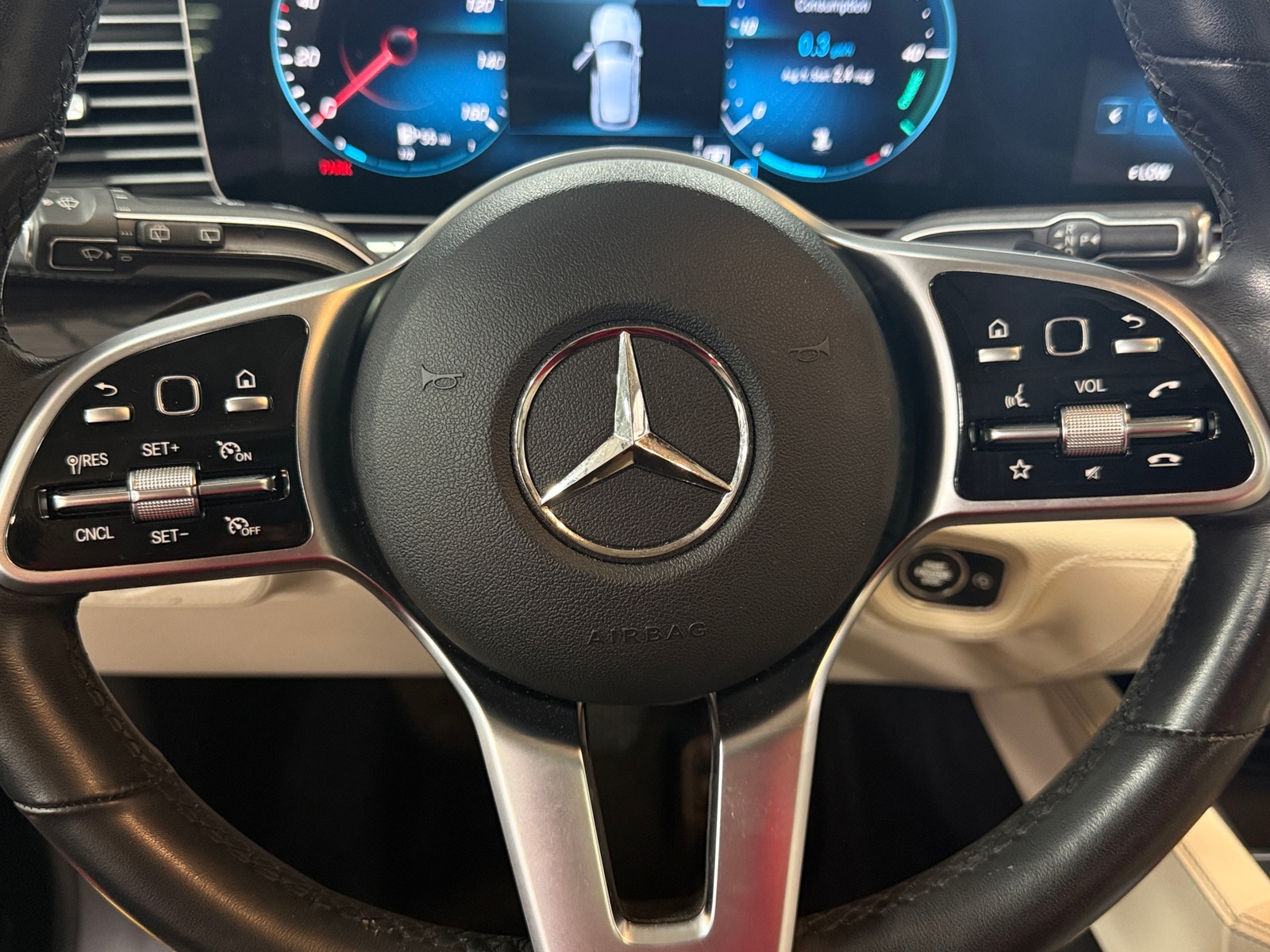 Thumbnail: 2022 Mercedes-Benz GLE - 4