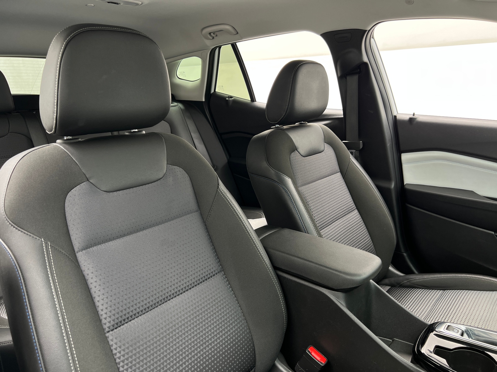 Thumbnail: 2025 Chevrolet Trax - 2