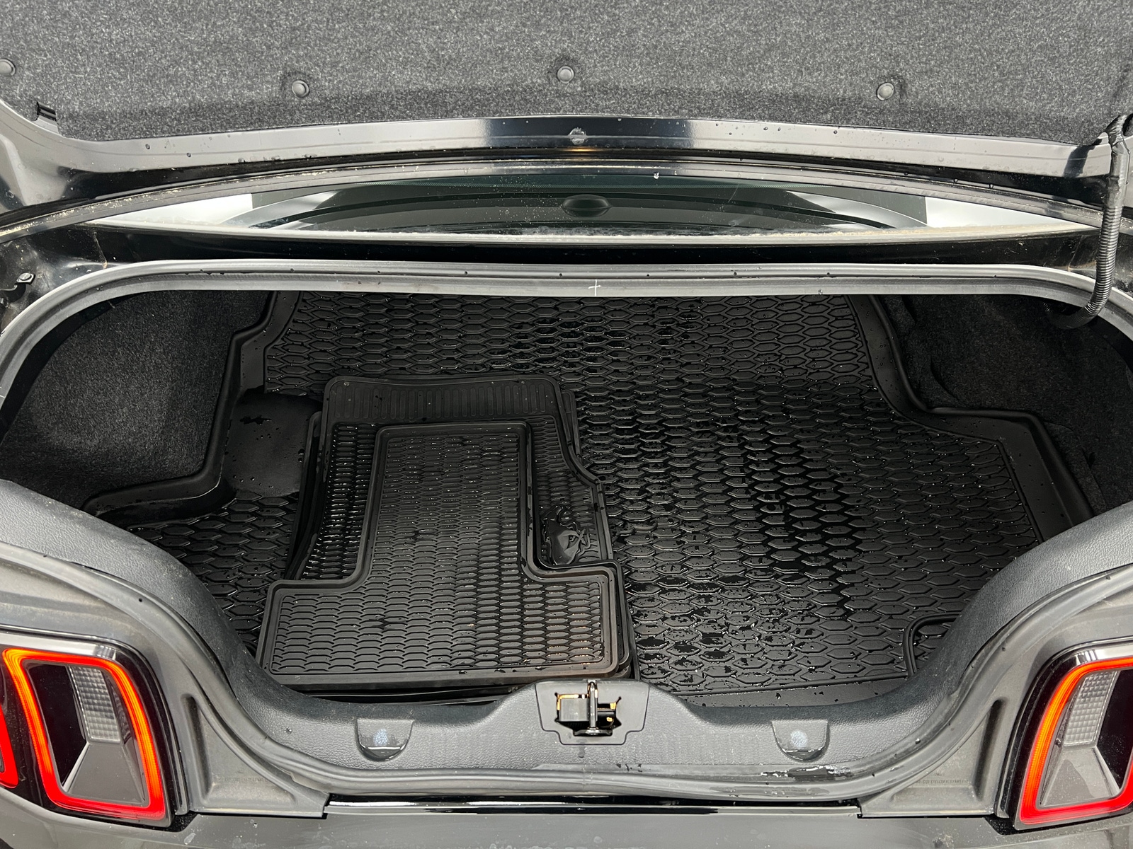 Thumbnail: 2014 Ford Mustang - 4