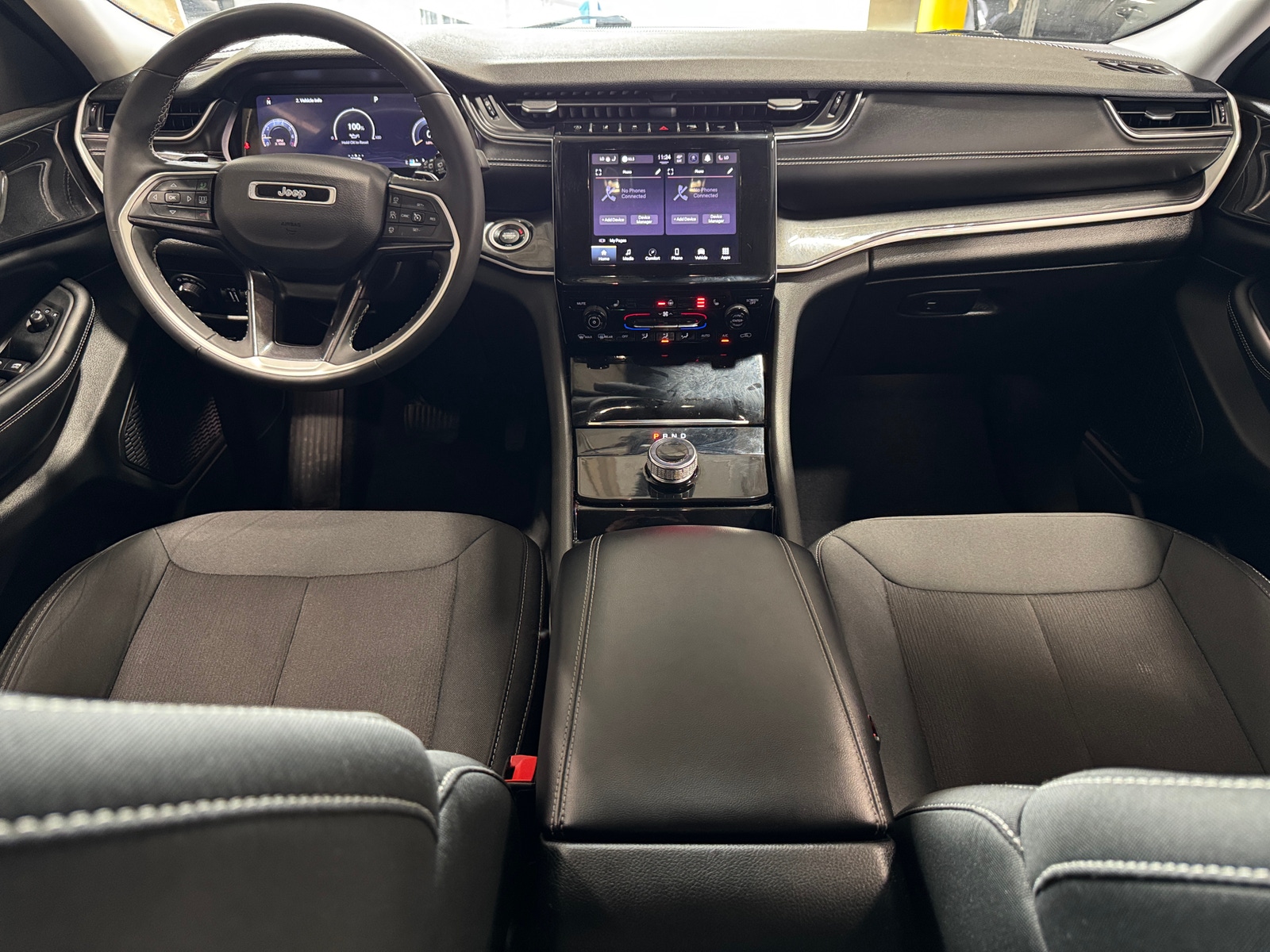 Thumbnail: 2023 Jeep Grand Cherokee L - 3