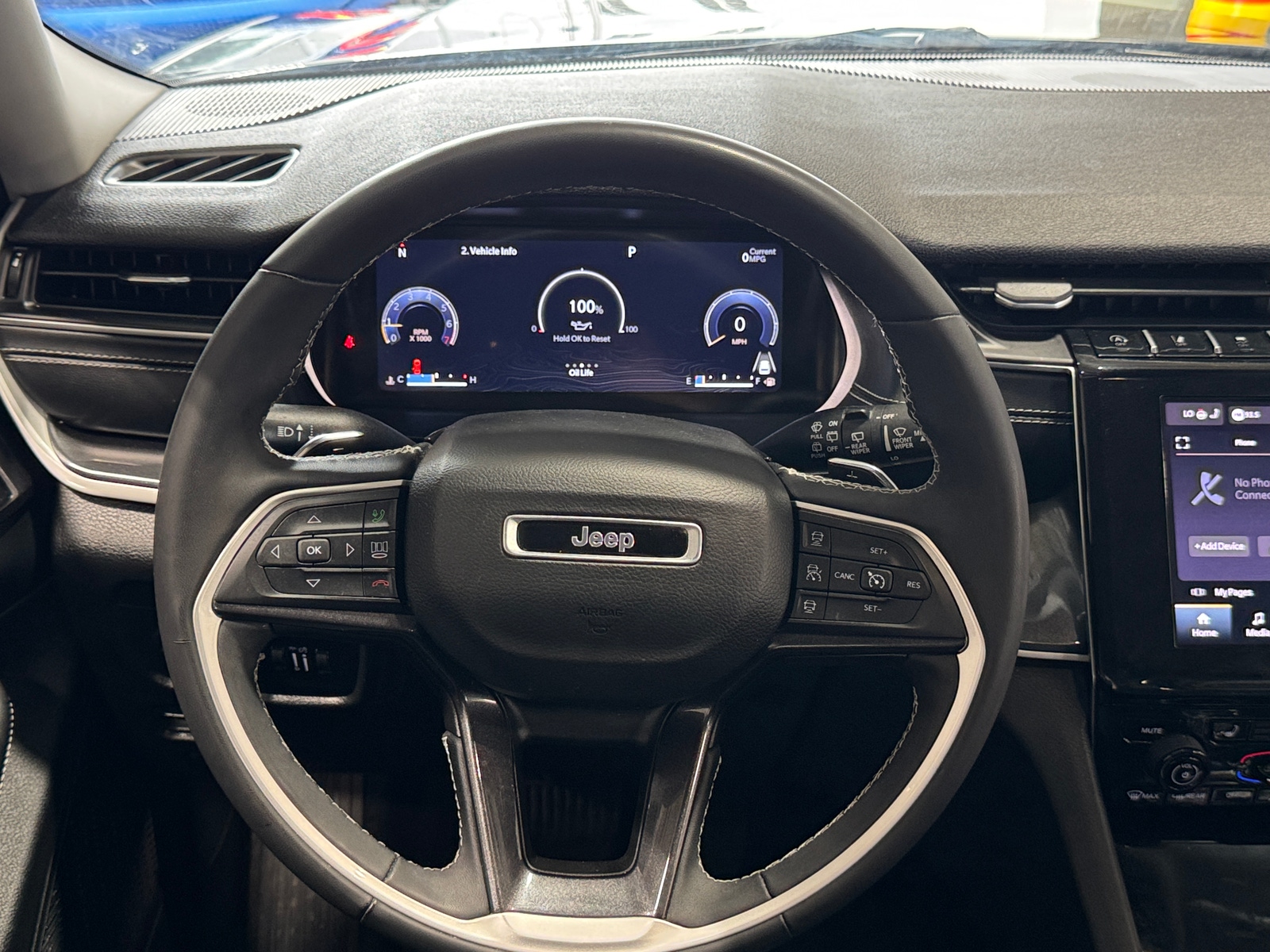 Thumbnail: 2023 Jeep Grand Cherokee L - 5