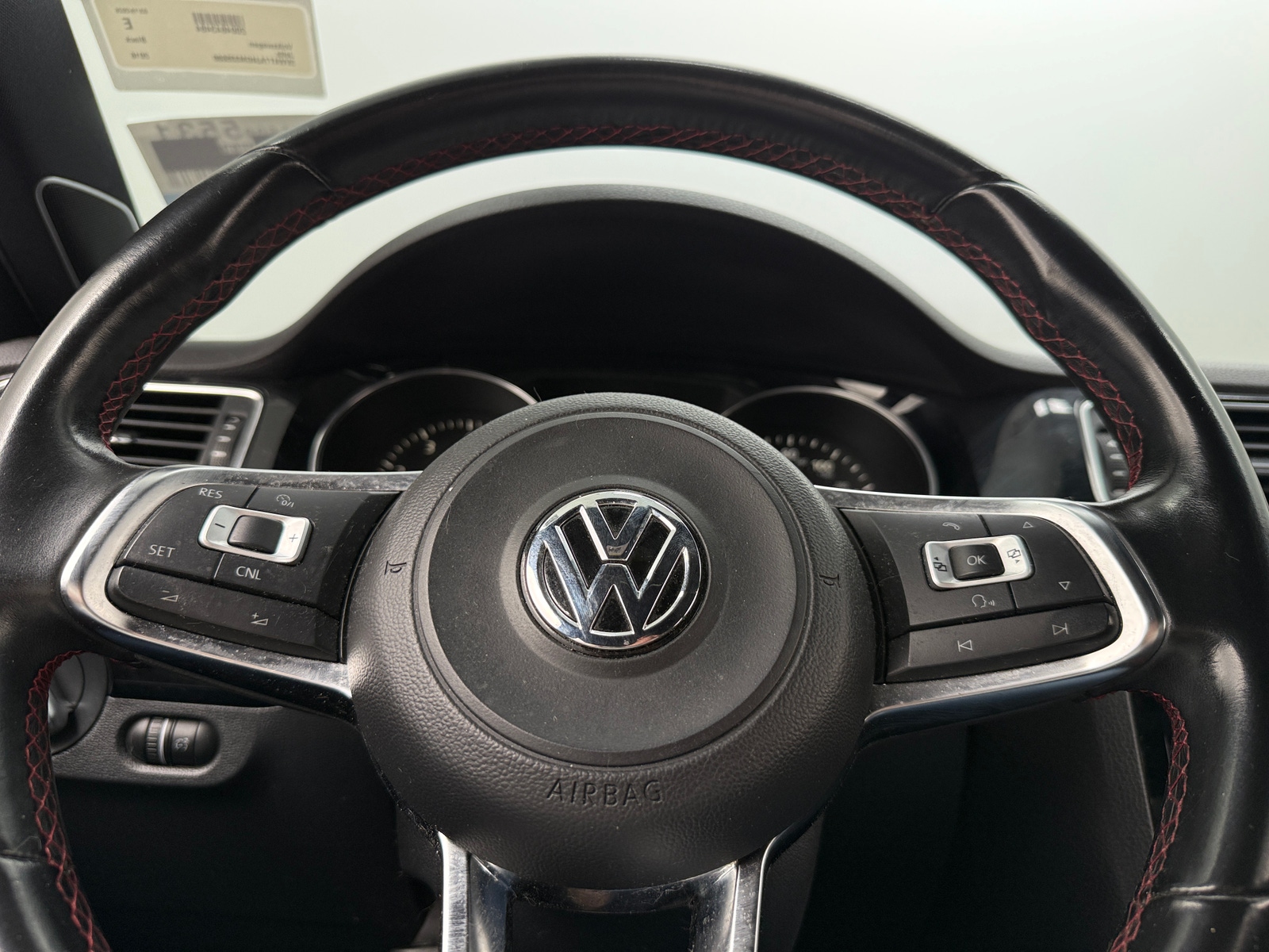 Thumbnail: 2016 Volkswagen Jetta - 4