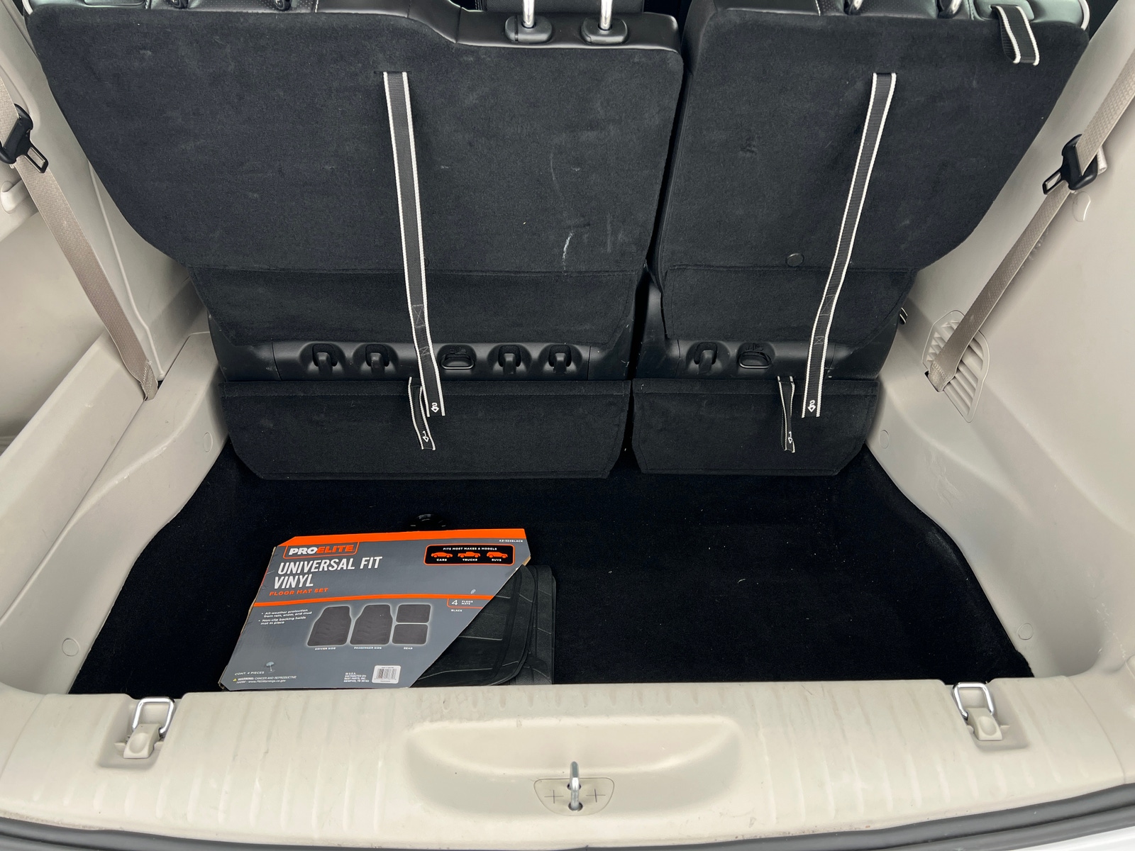 Thumbnail: 2023 Chrysler Pacifica - 6