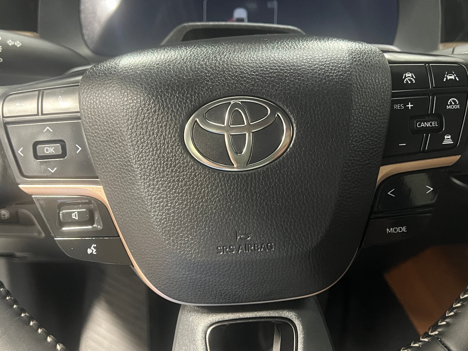 Thumbnail: 2025 Toyota Crown Signia - 4