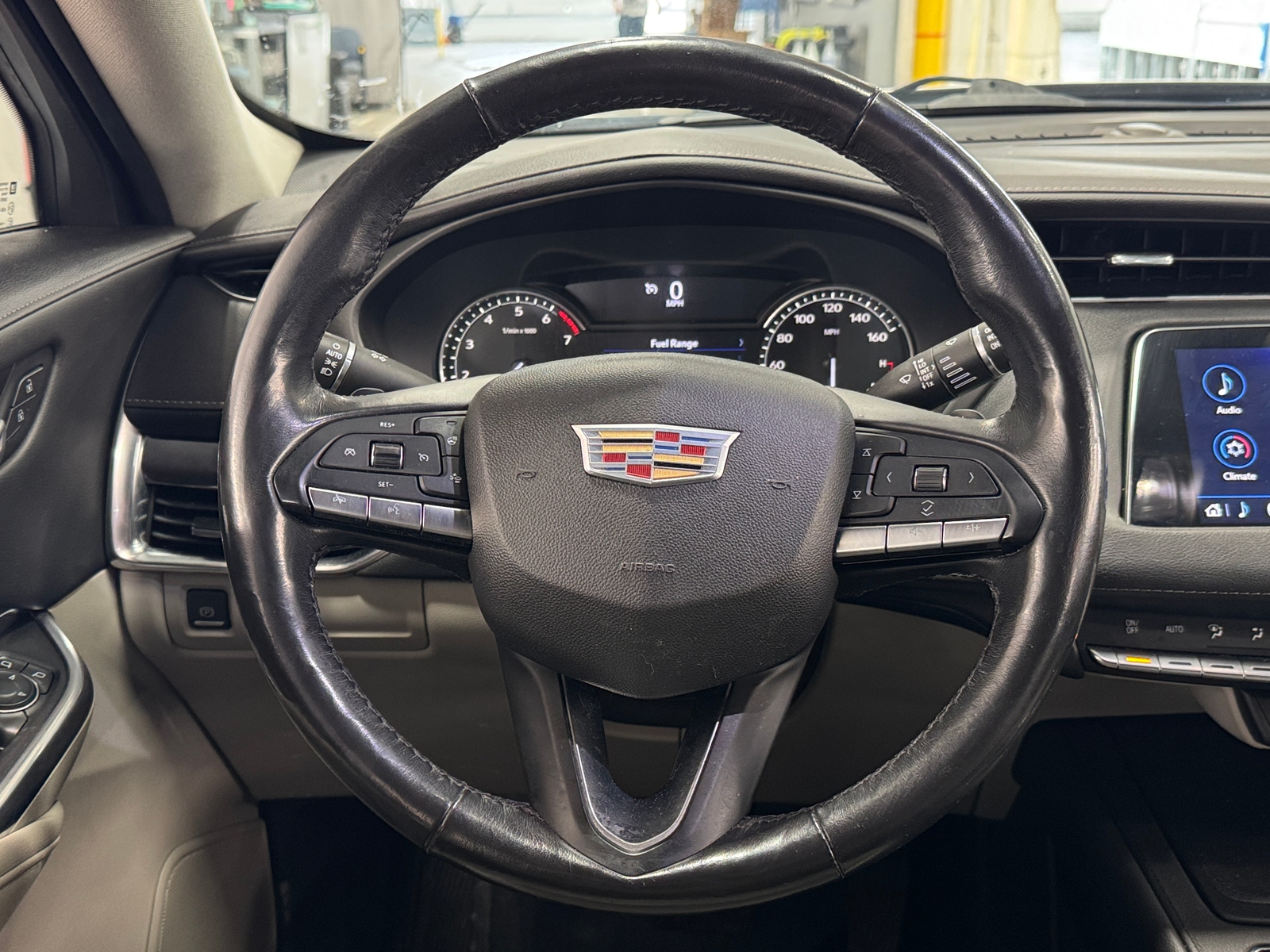 Thumbnail: 2021 Cadillac XT4 - 4