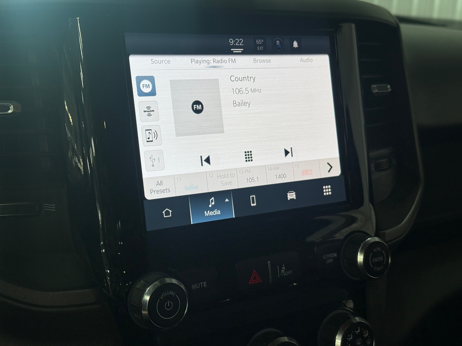 Thumbnail: 2025 RAM 1500 - 4