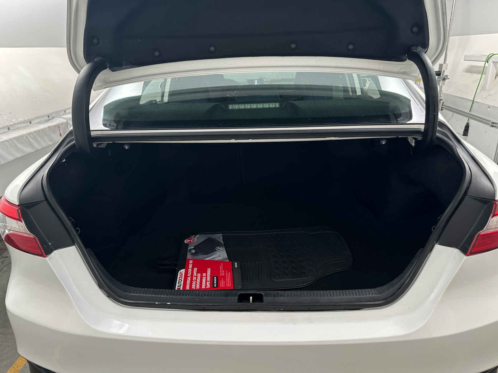 Thumbnail: 2019 Toyota Camry - 7