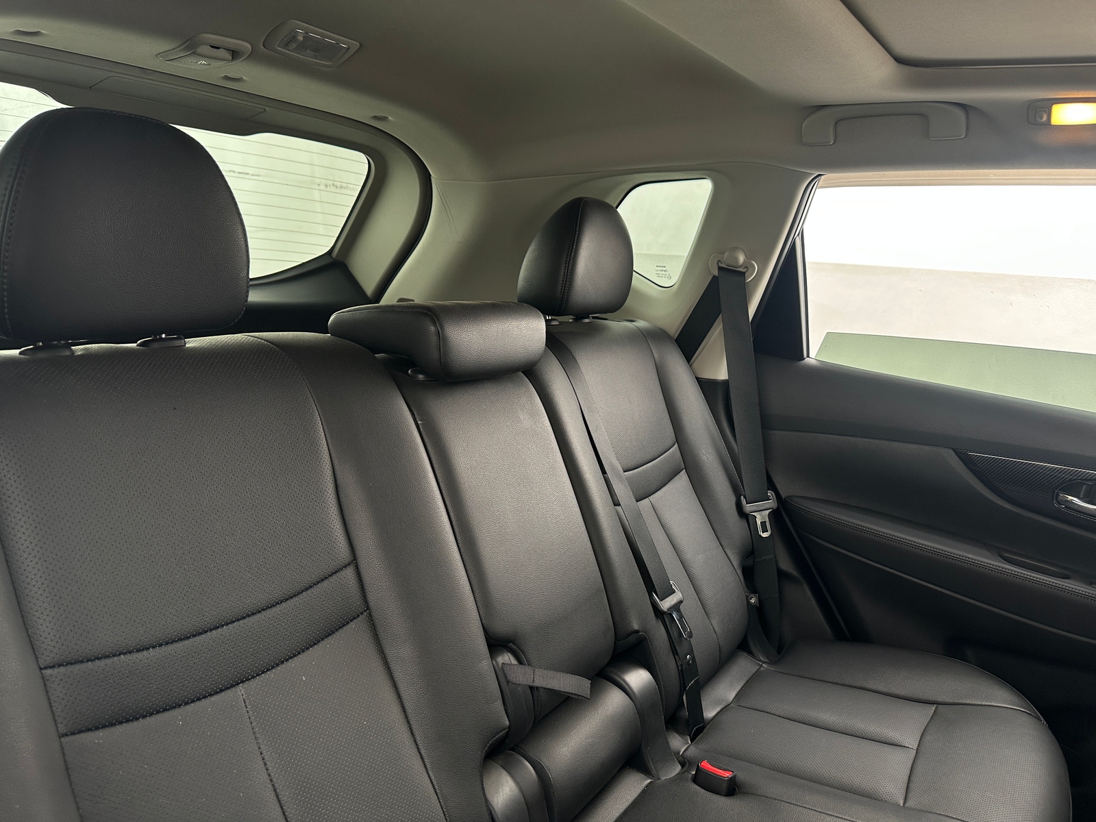 Thumbnail: 2017 Nissan Rogue - 5