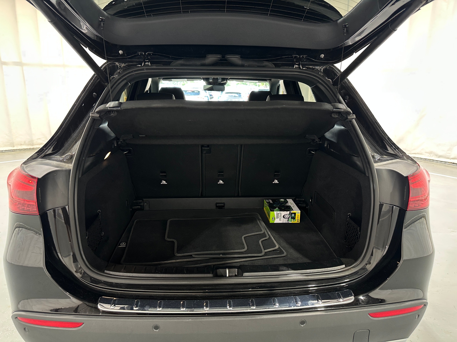 Thumbnail: 2025 Mercedes-Benz GLA - 6