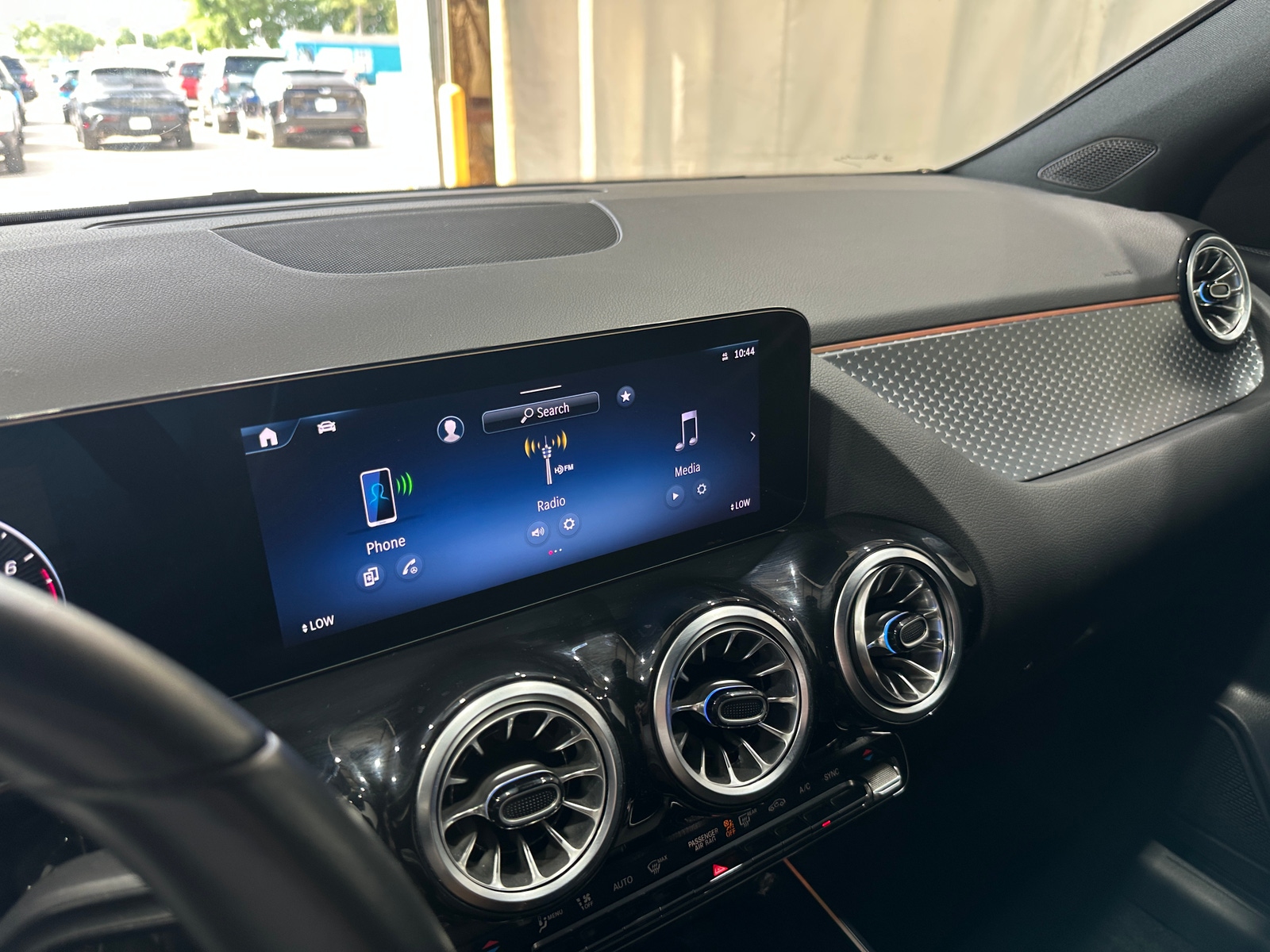 Thumbnail: 2025 Mercedes-Benz GLA - 3