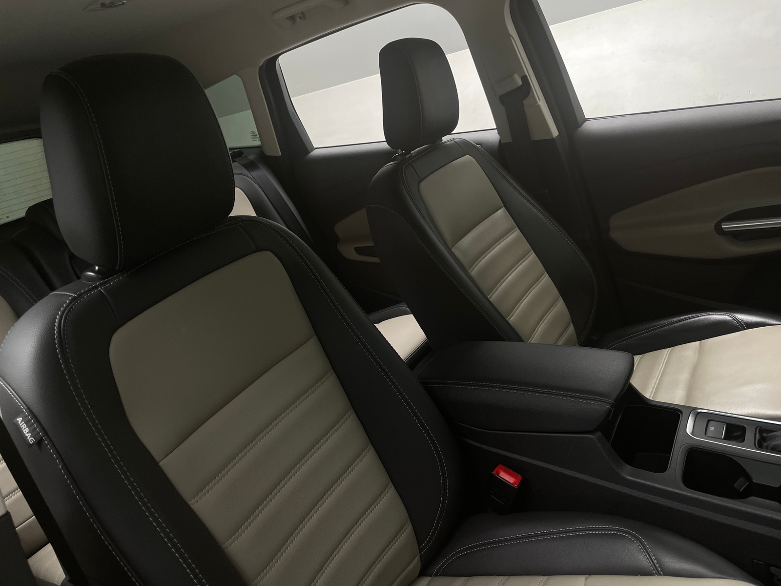 Thumbnail: 2019 Ford Escape - 2