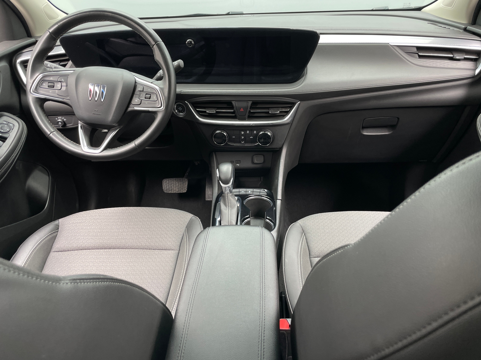 Thumbnail: 2024 Buick Encore GX - 2