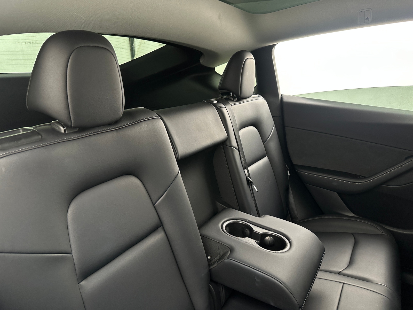 Thumbnail: 2022 Tesla Model Y - 5