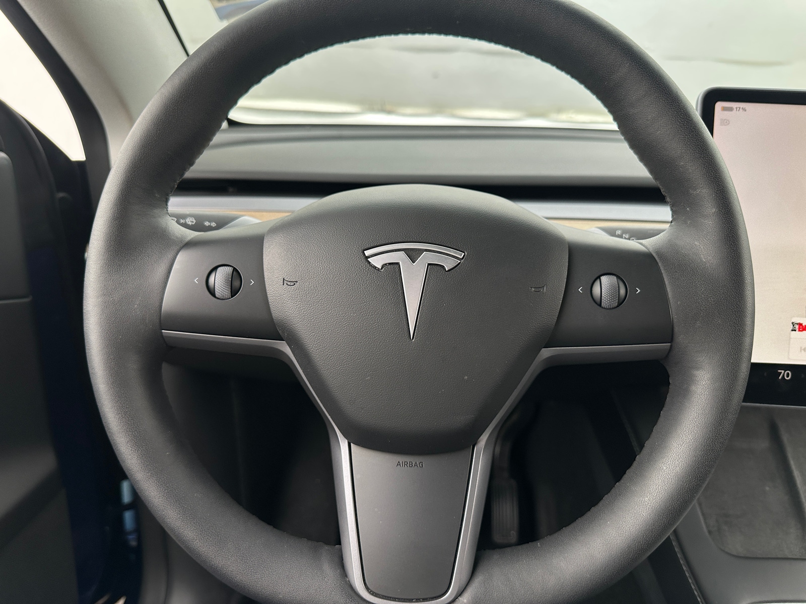 Thumbnail: 2022 Tesla Model Y - 4