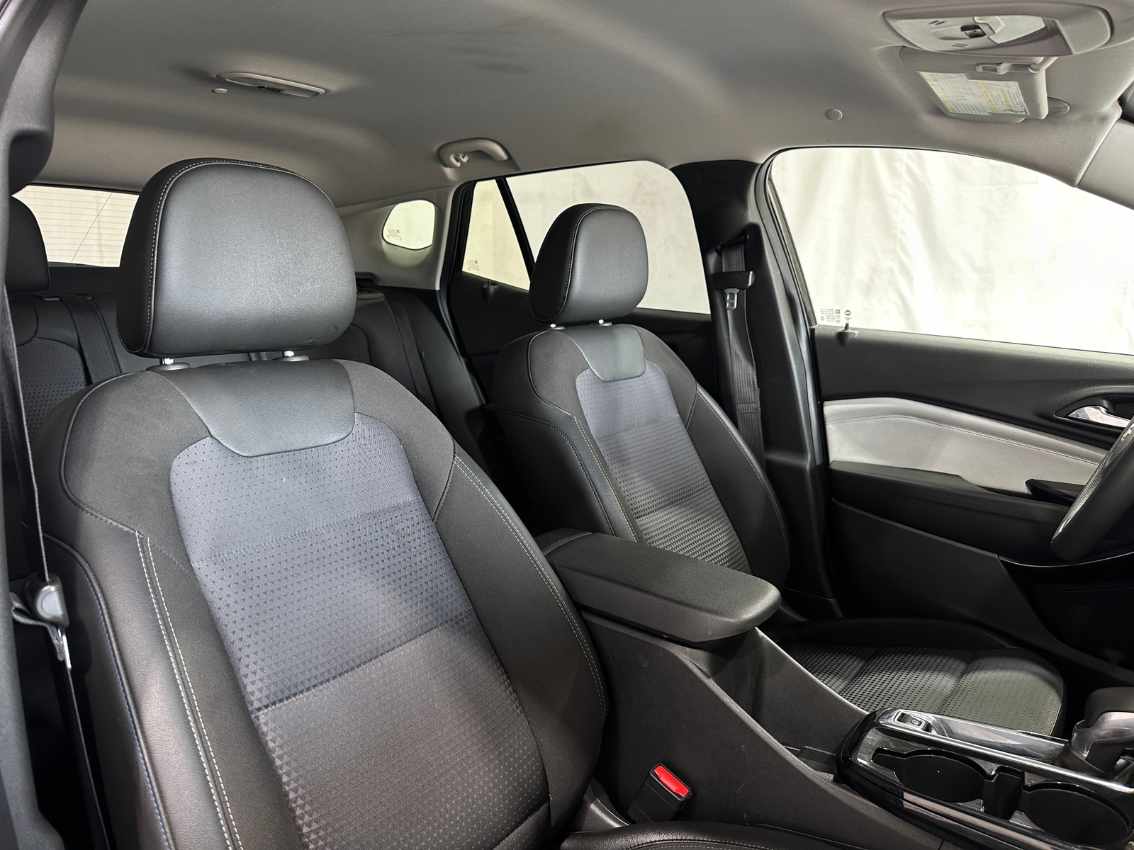 Thumbnail: 2025 Chevrolet Trax - 2