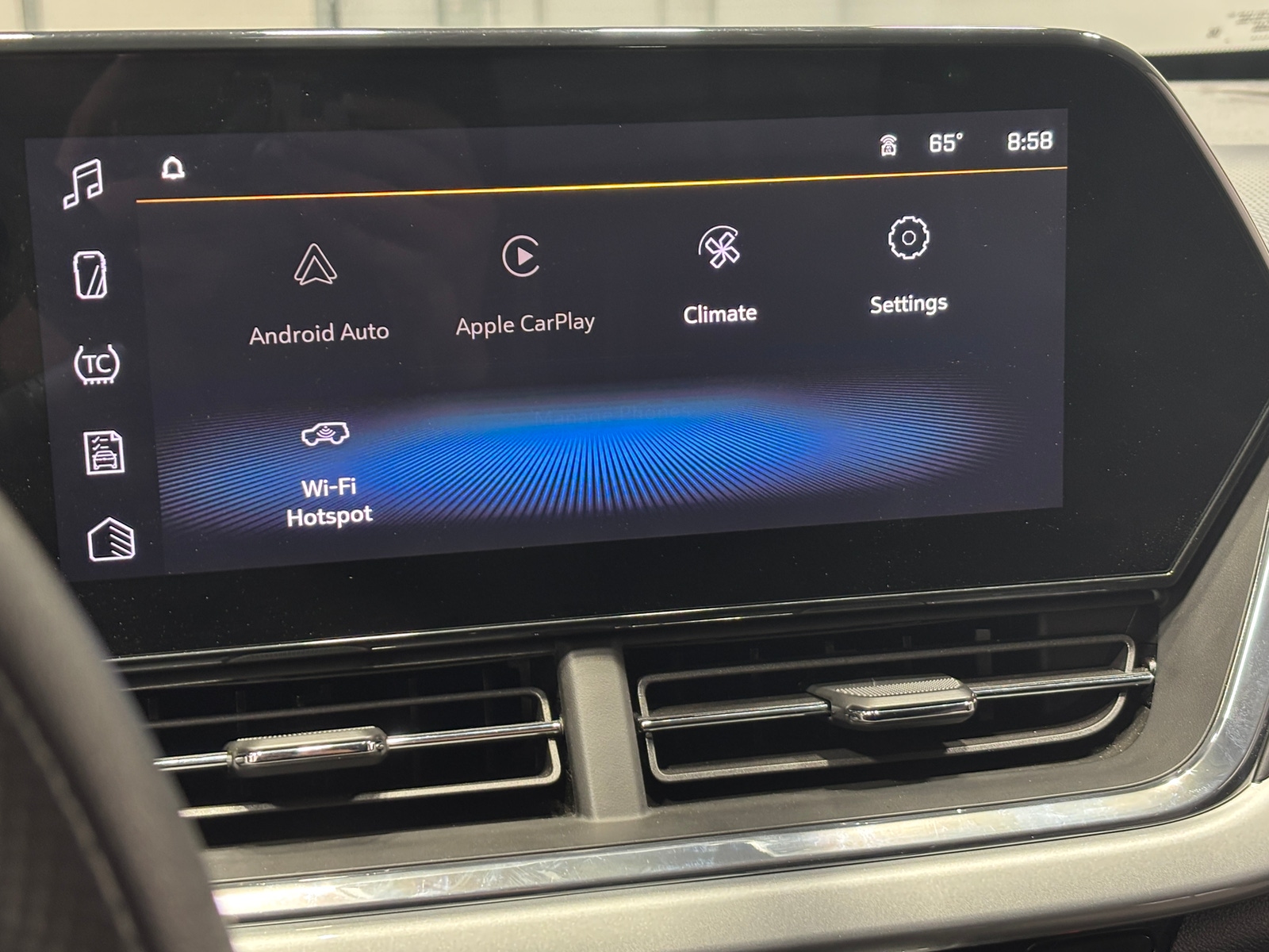 Thumbnail: 2025 Chevrolet Trax - 4