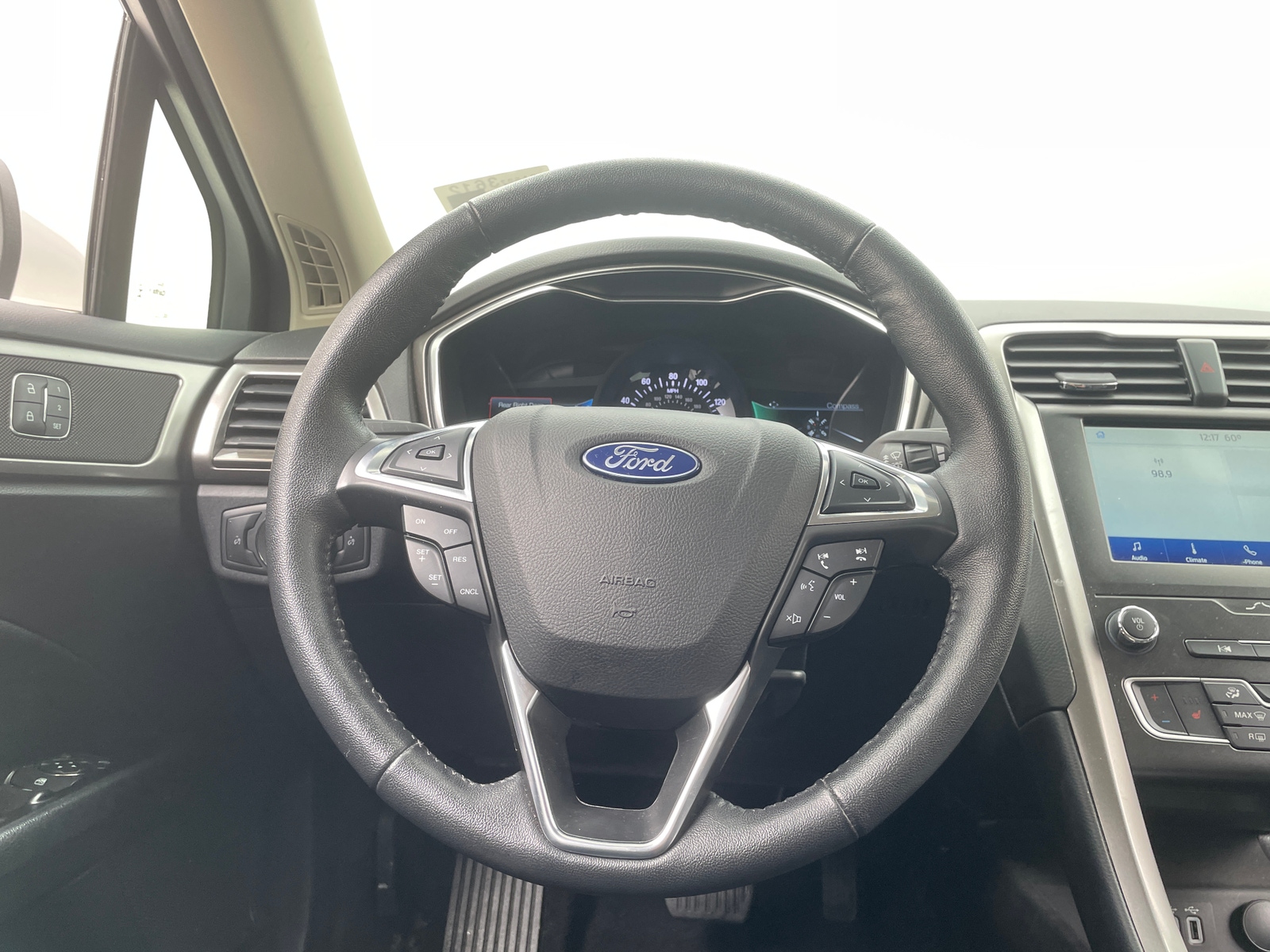 Thumbnail: 2020 Ford Fusion - 4