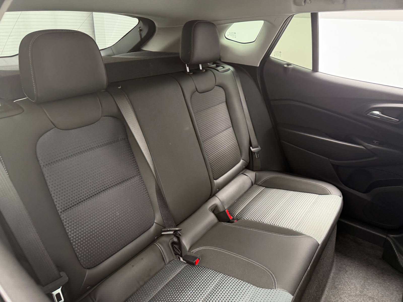 Thumbnail: 2025 Chevrolet Trax - 6