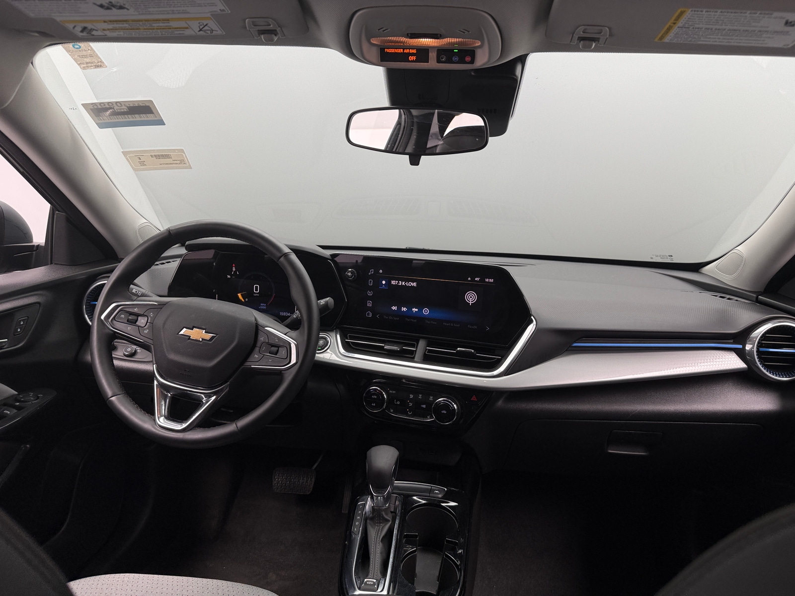 Thumbnail: 2025 Chevrolet Trax - 3