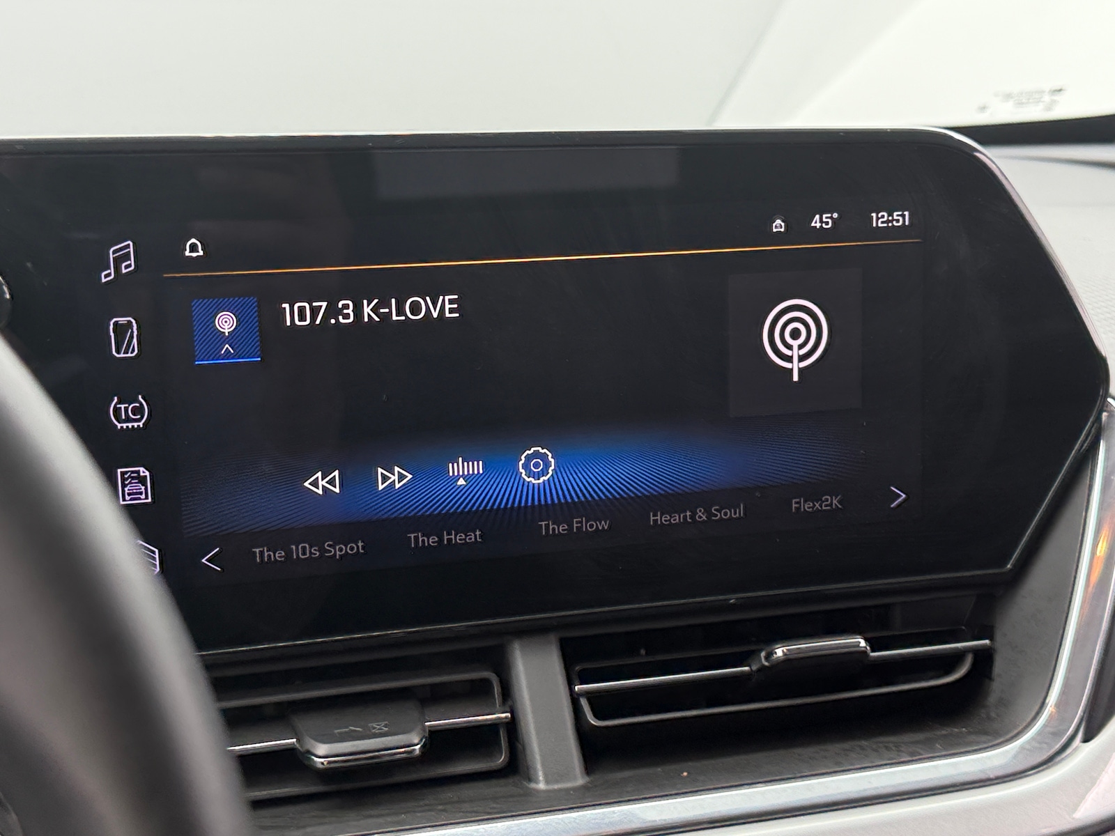 Thumbnail: 2025 Chevrolet Trax - 4