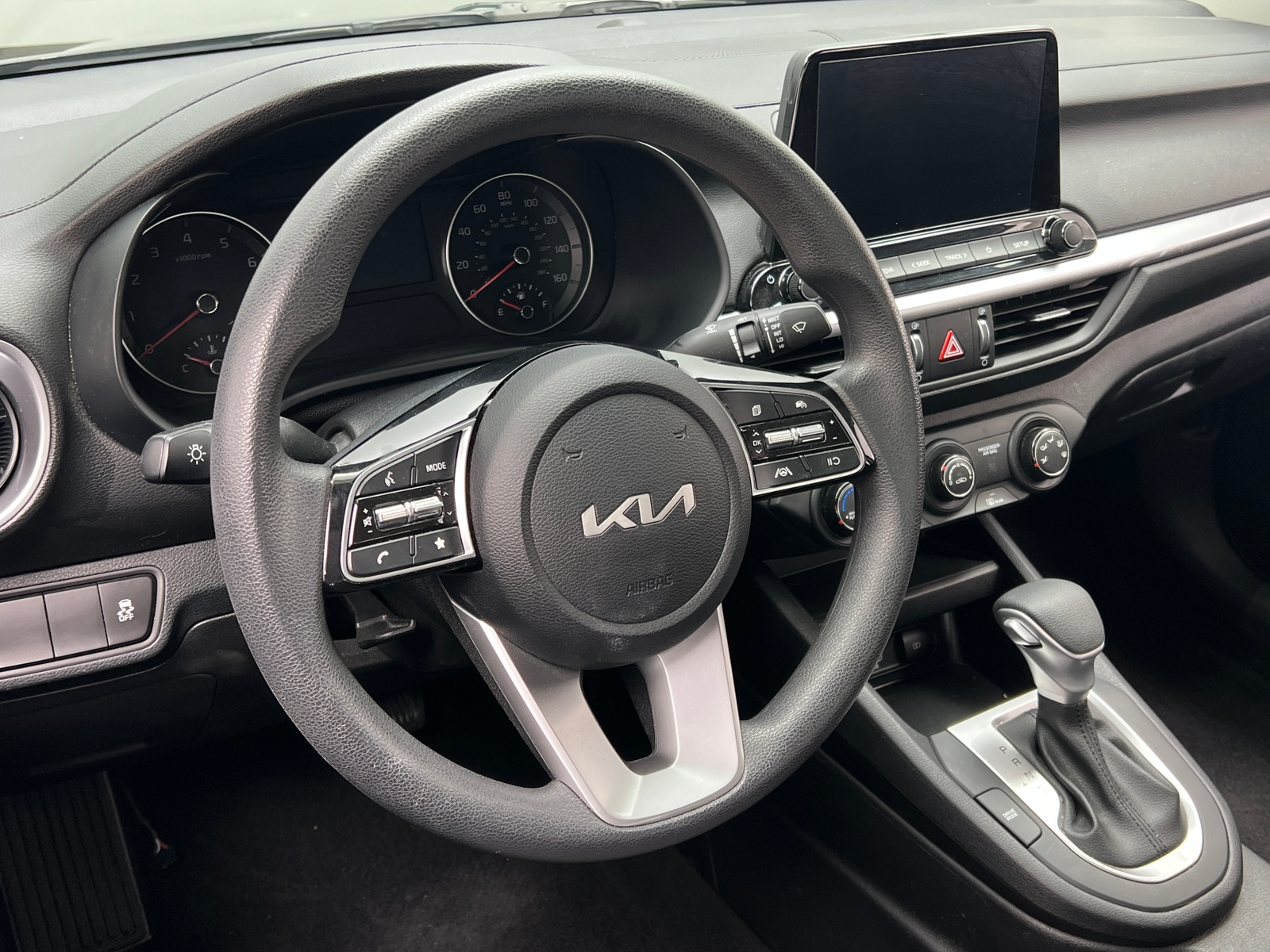 Thumbnail: 2024 Kia Forte - 5