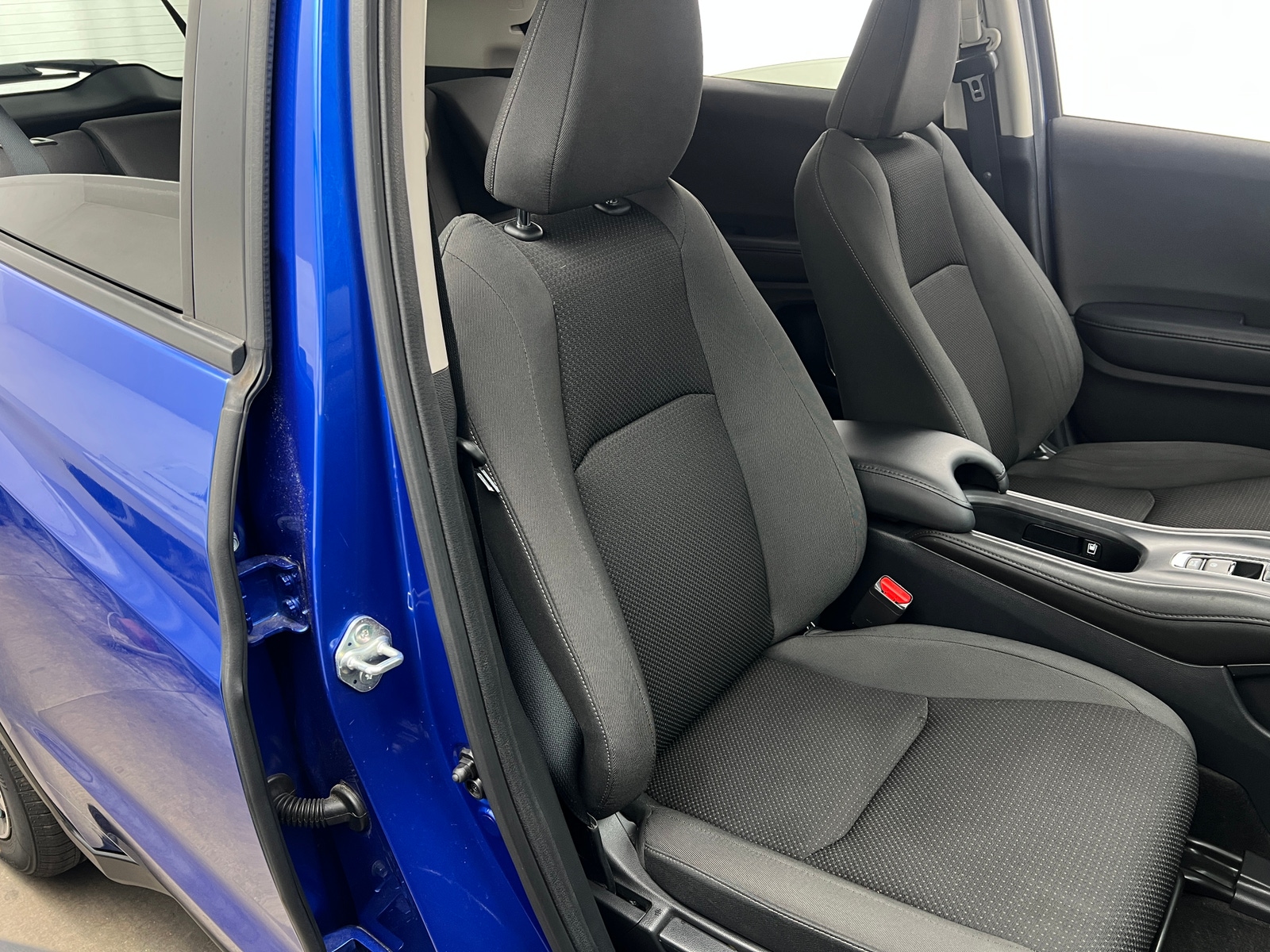 Thumbnail: 2022 Honda HR-V - 2