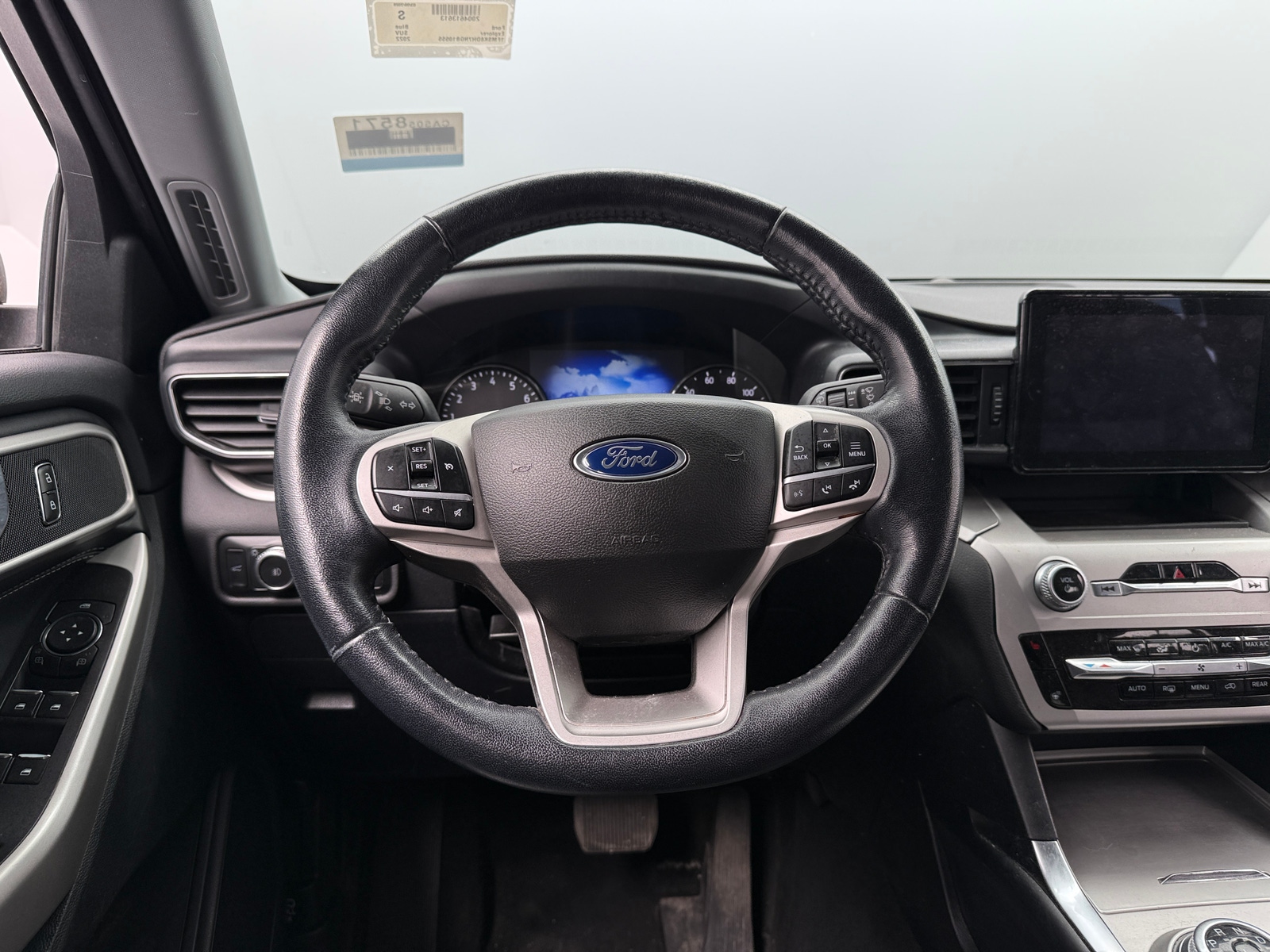 Thumbnail: 2022 Ford Explorer - 5