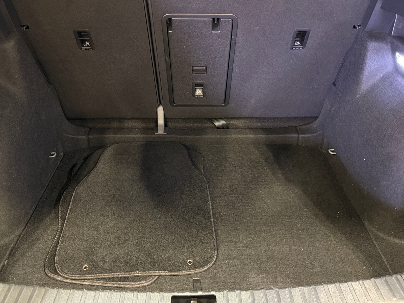 Thumbnail: 2025 Volkswagen Taos - 7