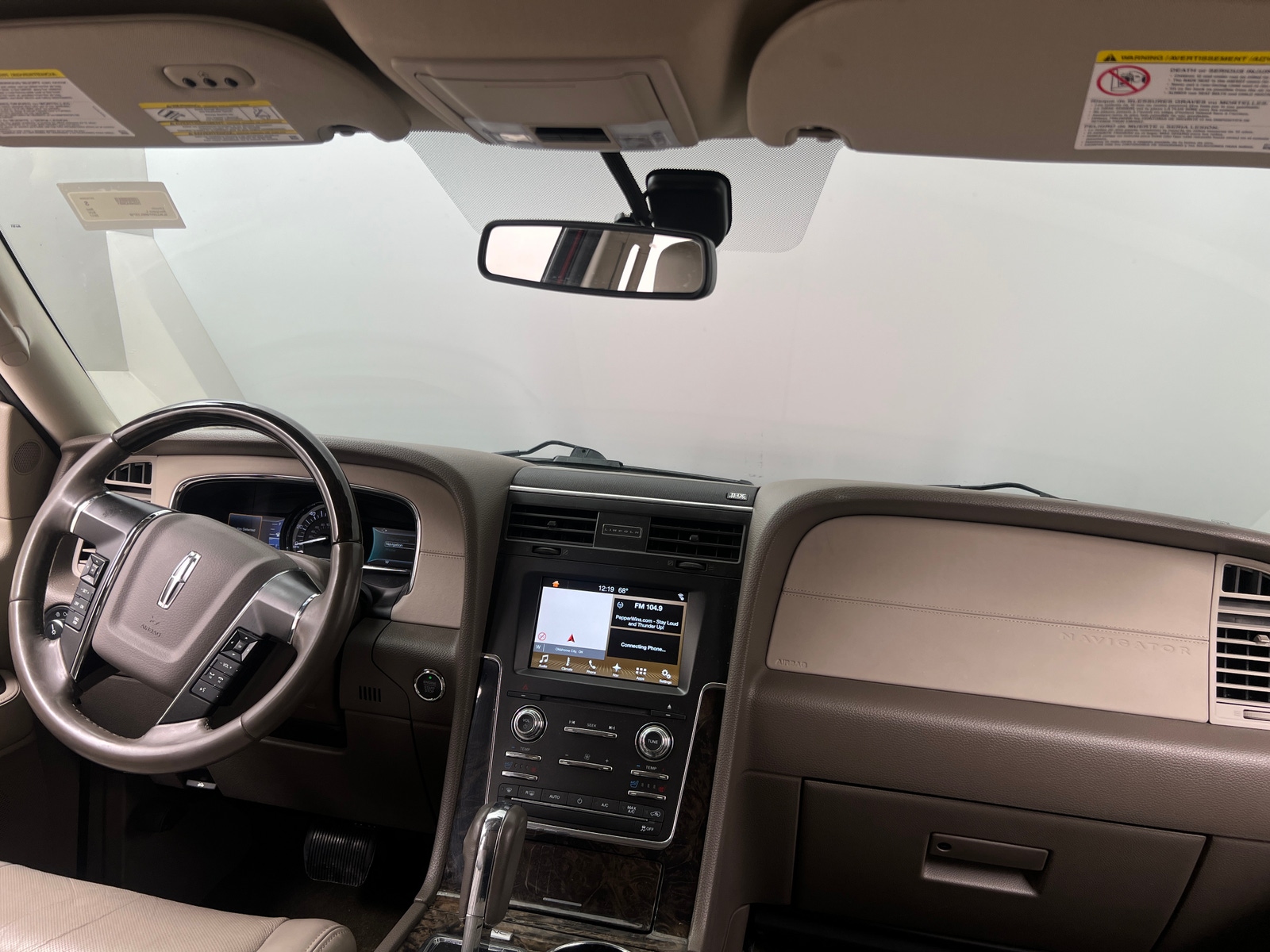 Thumbnail: 2017 Lincoln Navigator L - 2