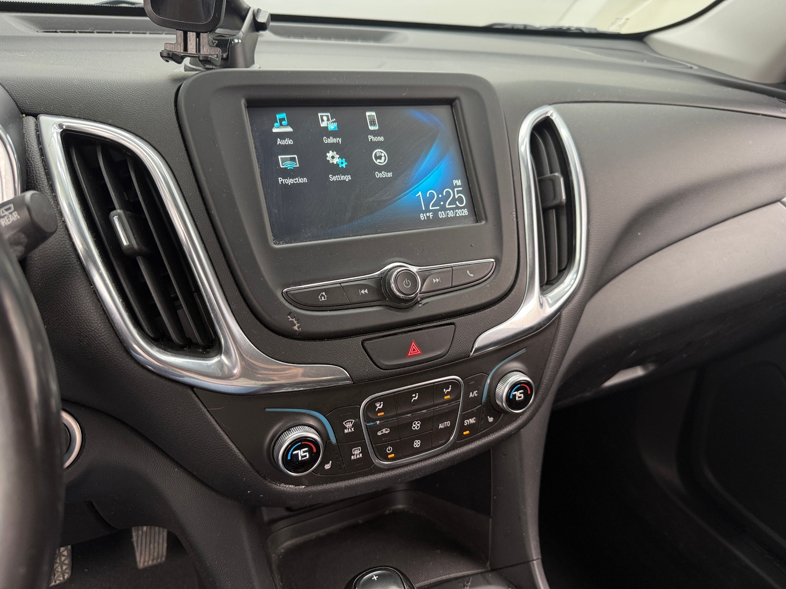 Thumbnail: 2018 Chevrolet Equinox - 4