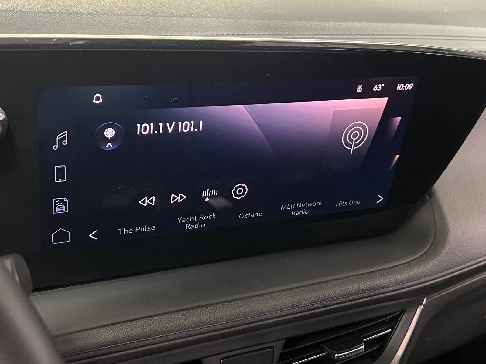 Thumbnail: 2025 Buick Encore GX - 3